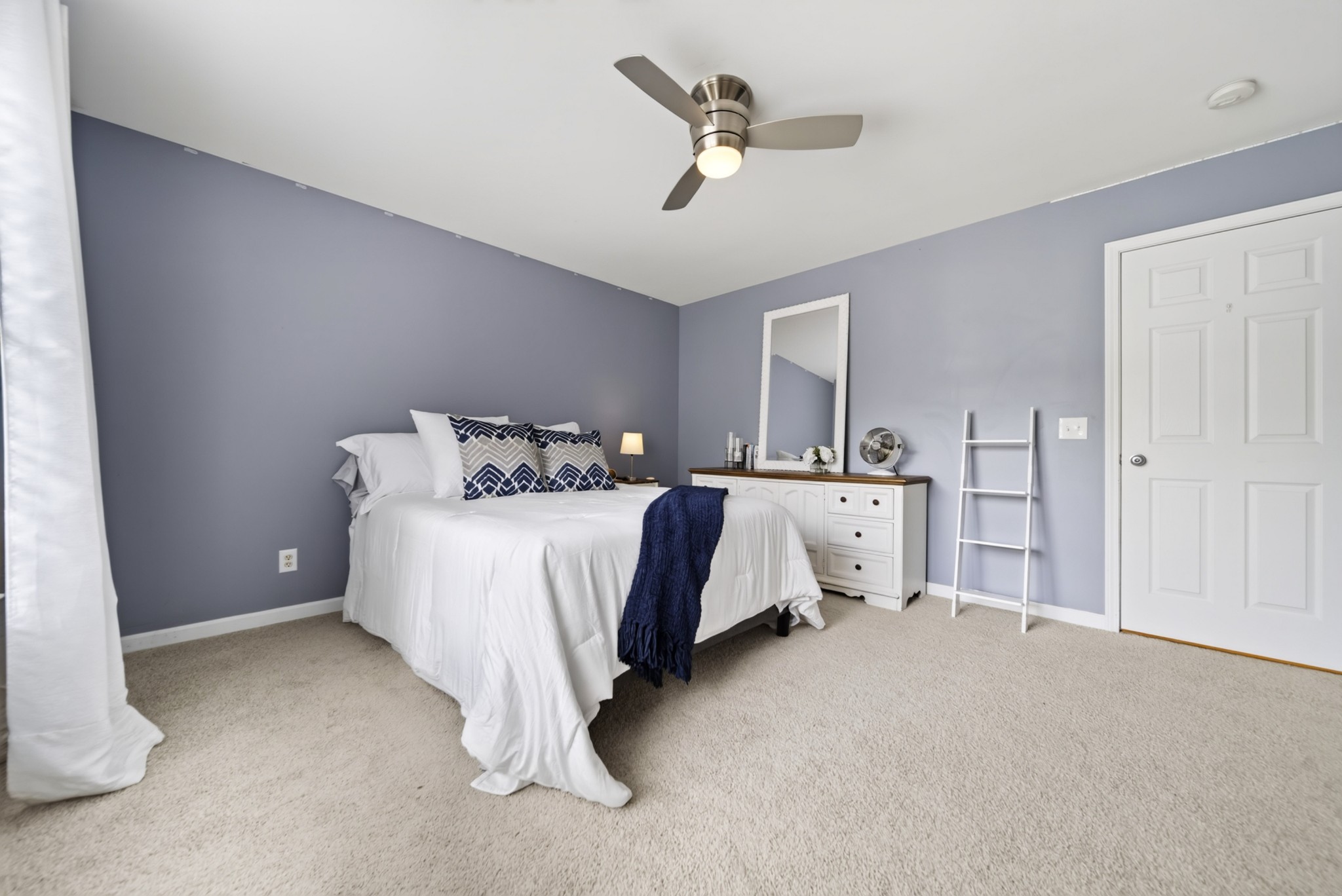105 Beacon Light Cv