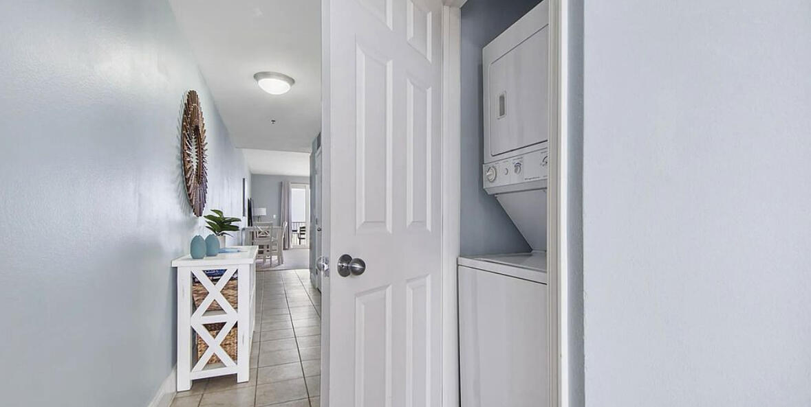 9860 S Thomas Drive, UNIT 1317