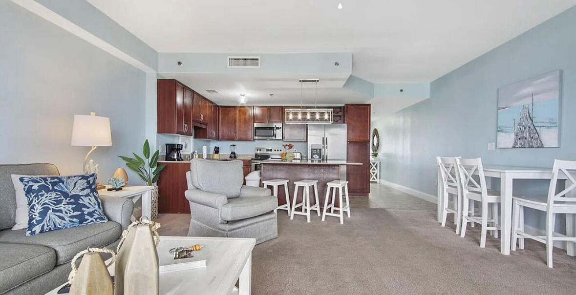 9860 S Thomas Drive, UNIT 1317