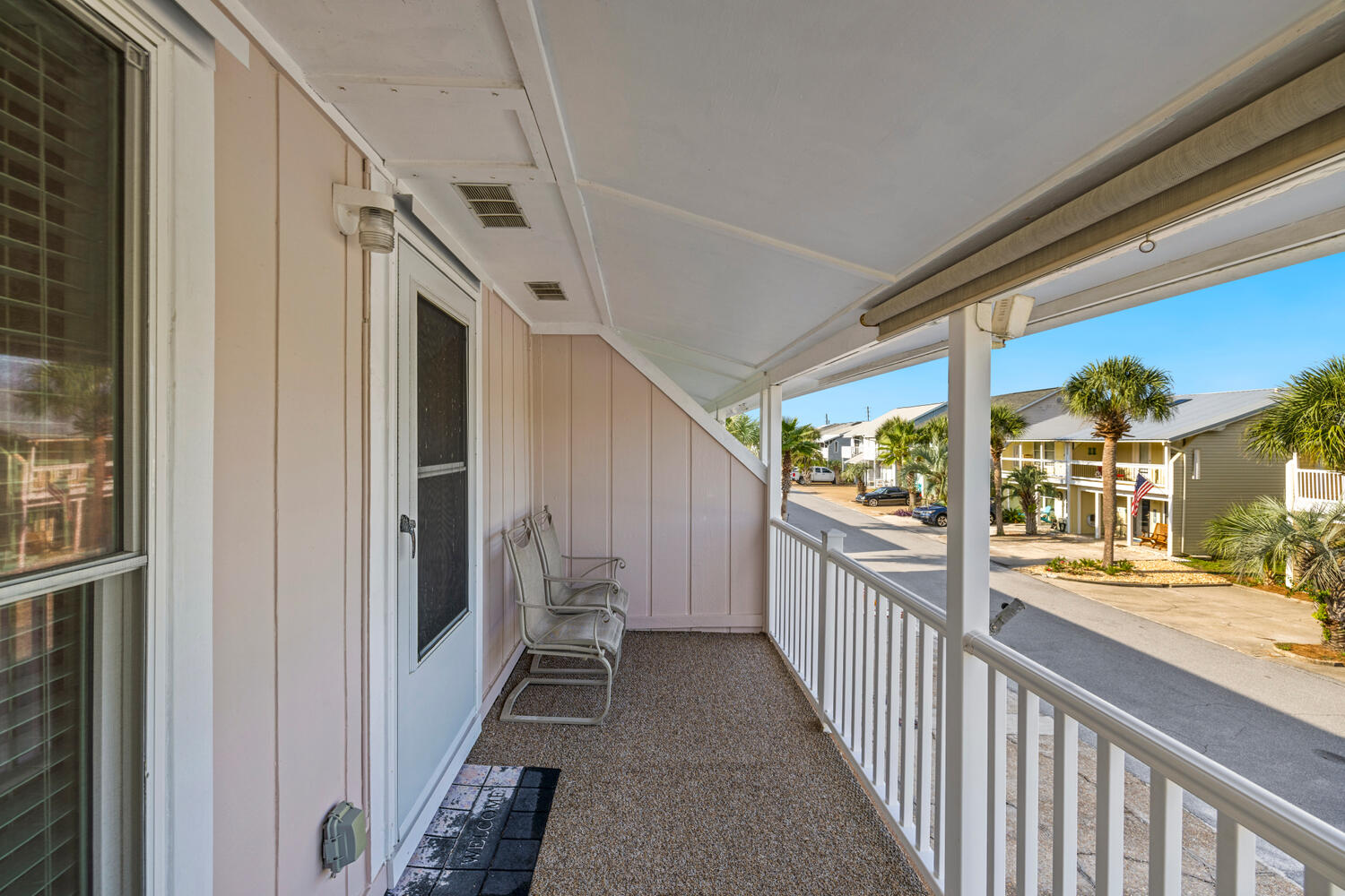 22 Chateau Road