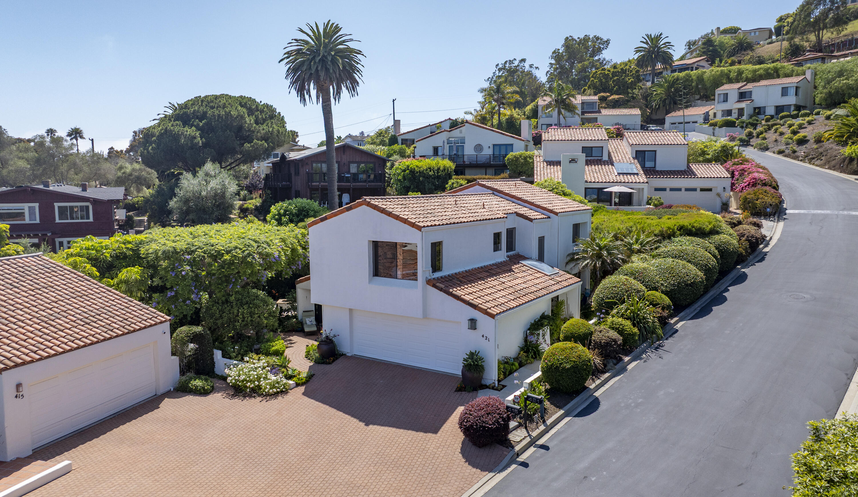 421 Vista De La Playa Lane