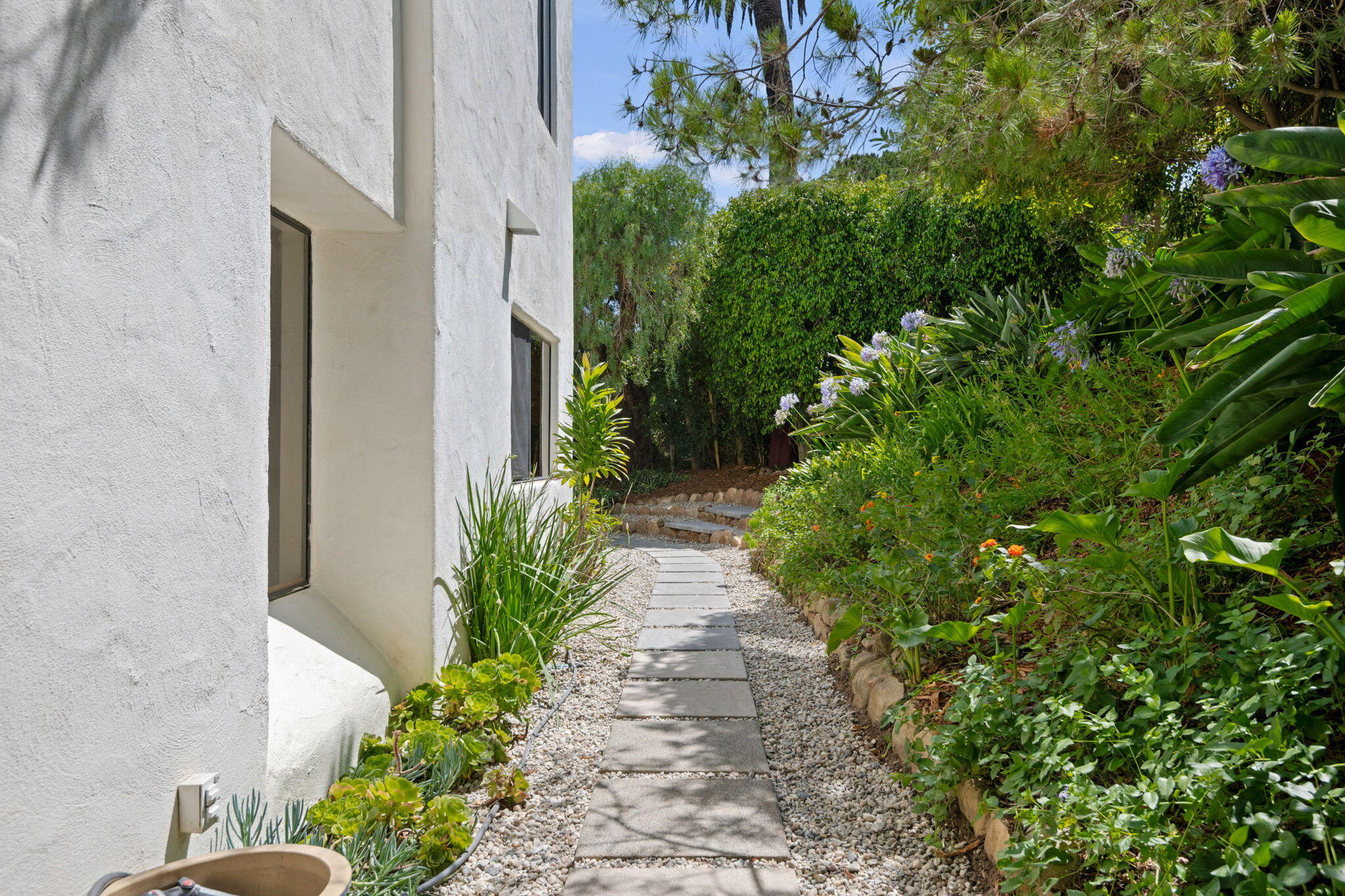 421 Vista De La Playa Lane