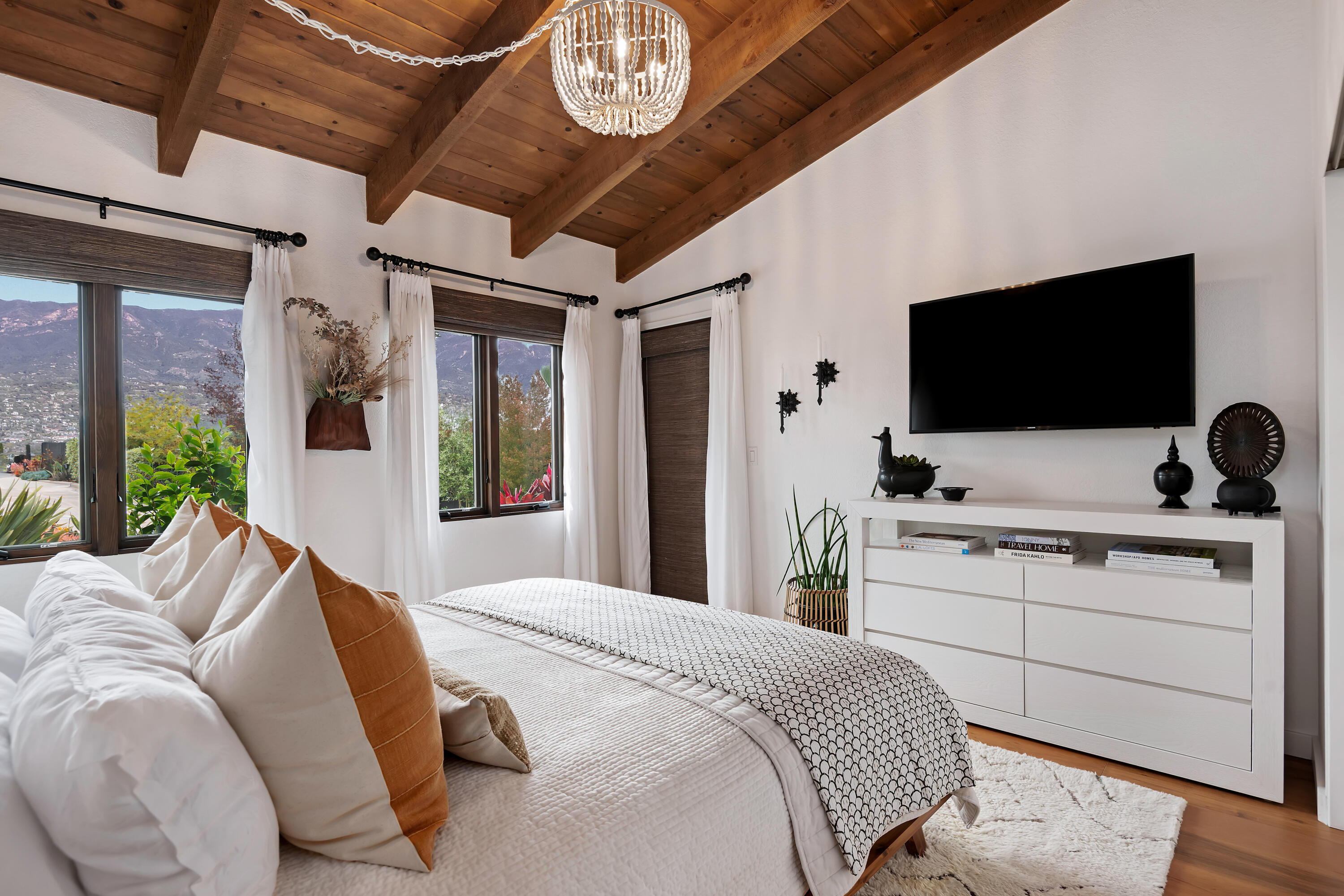 1426 Mountain View Road