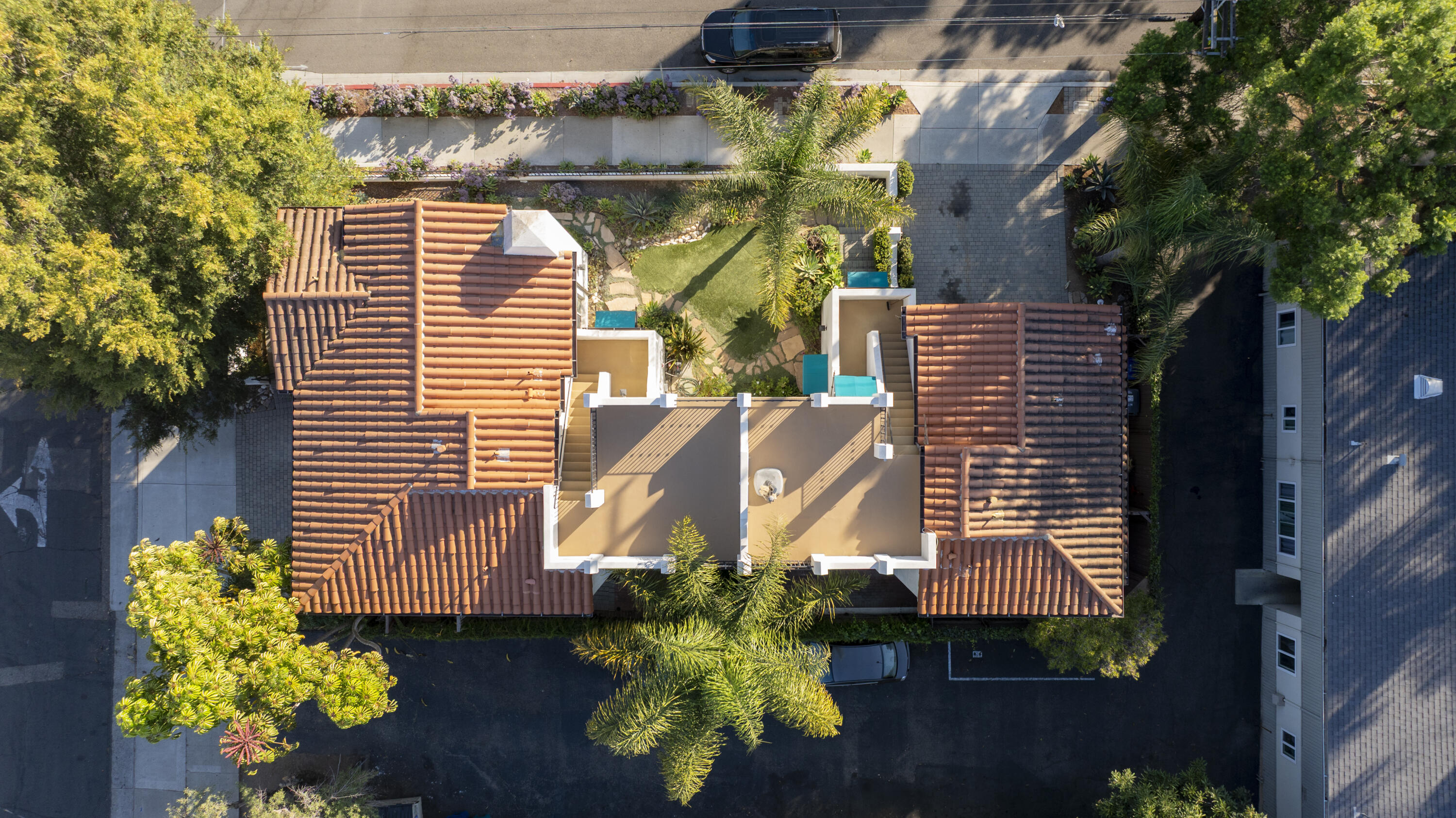 330 W Canon Perdido Street