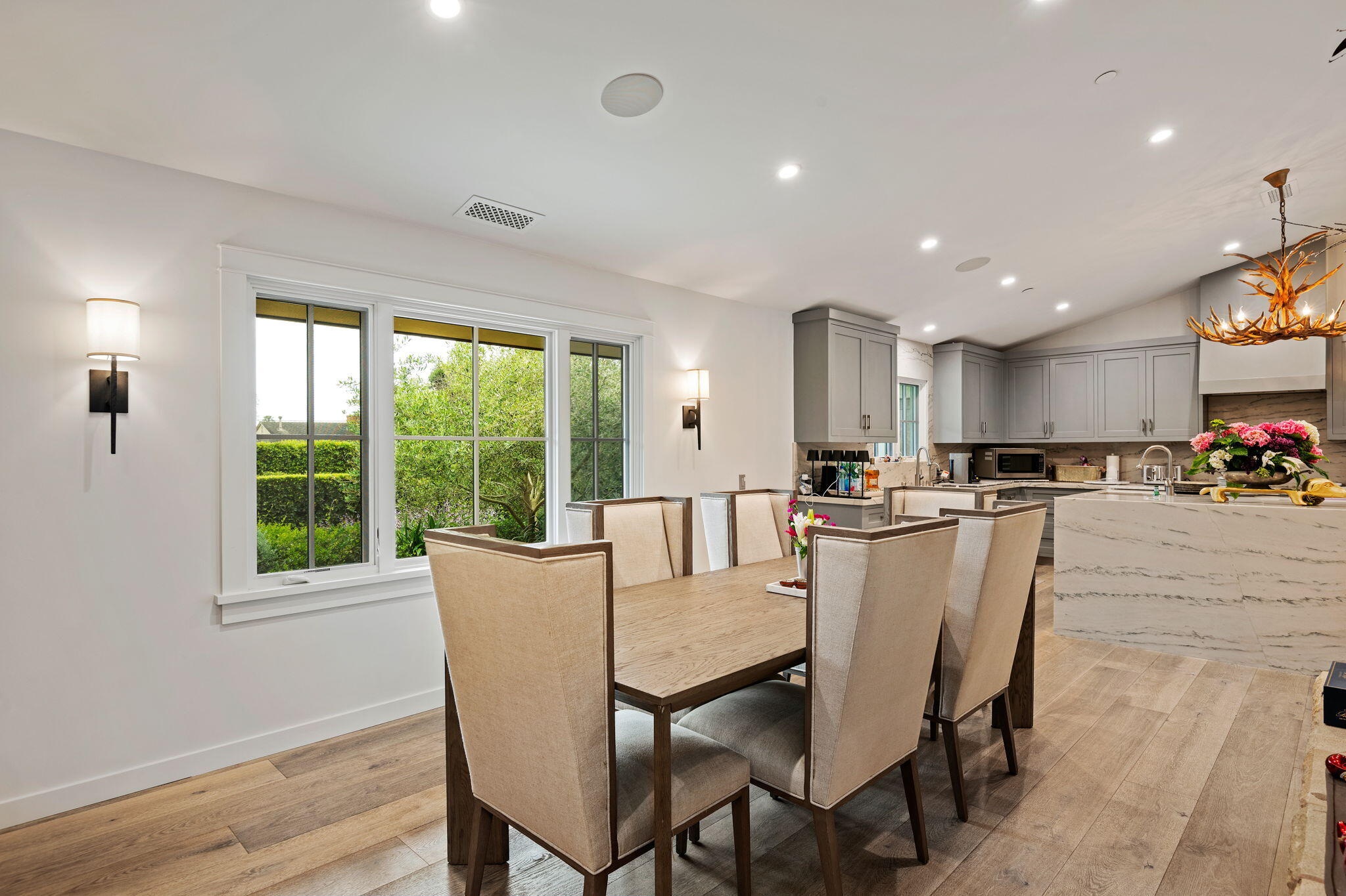 1350 Santa Clara Way