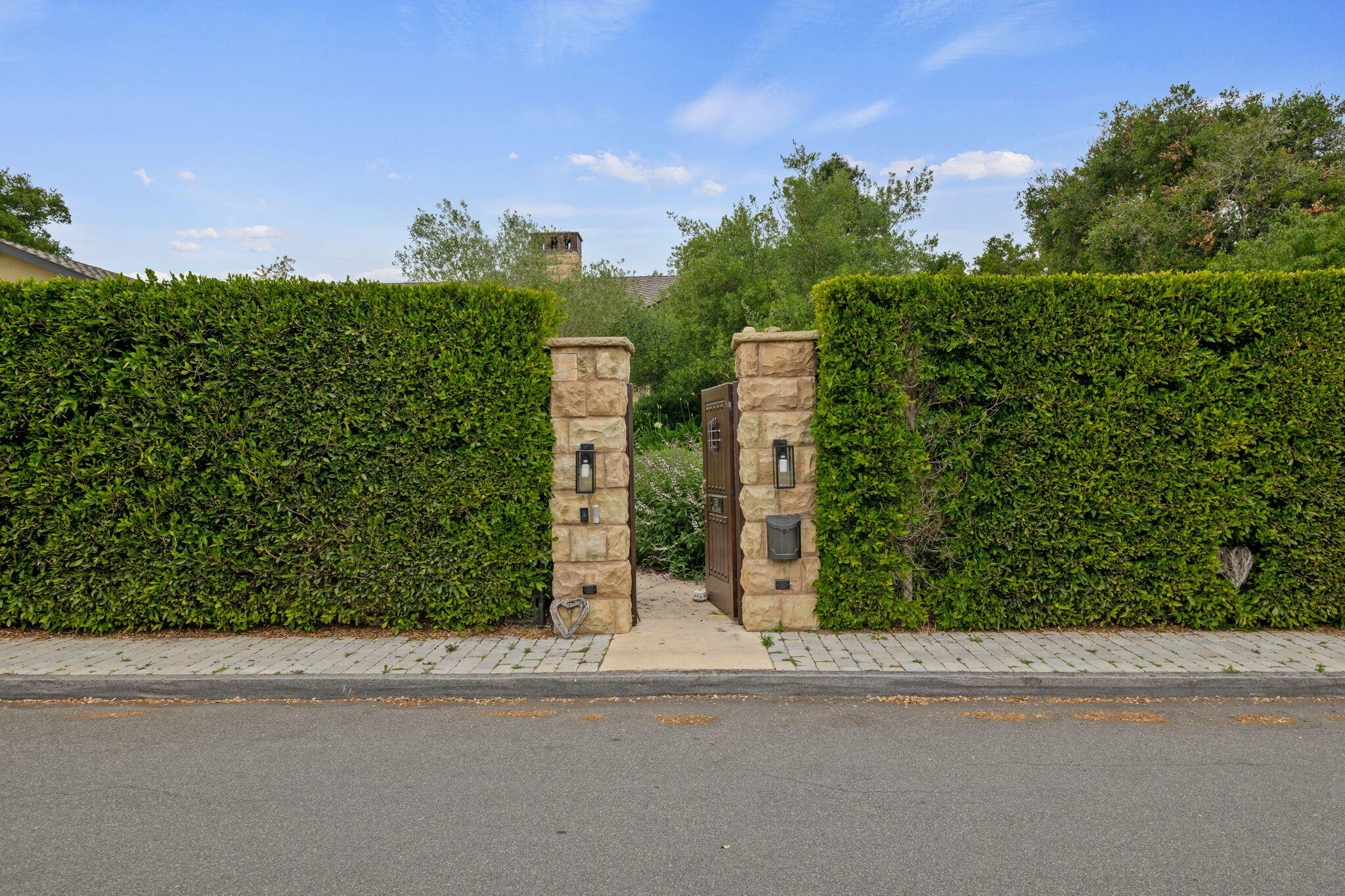 1350 Santa Clara Way