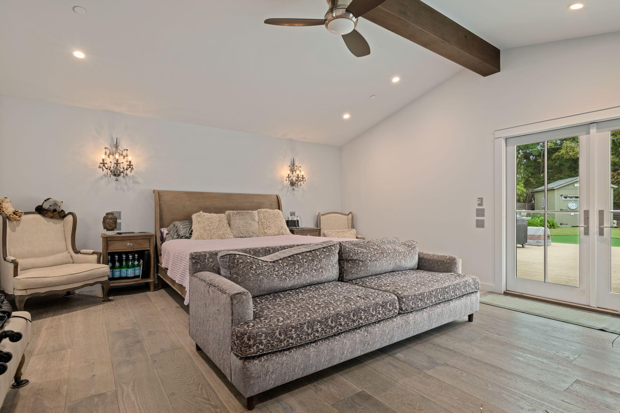 1350 Santa Clara Way