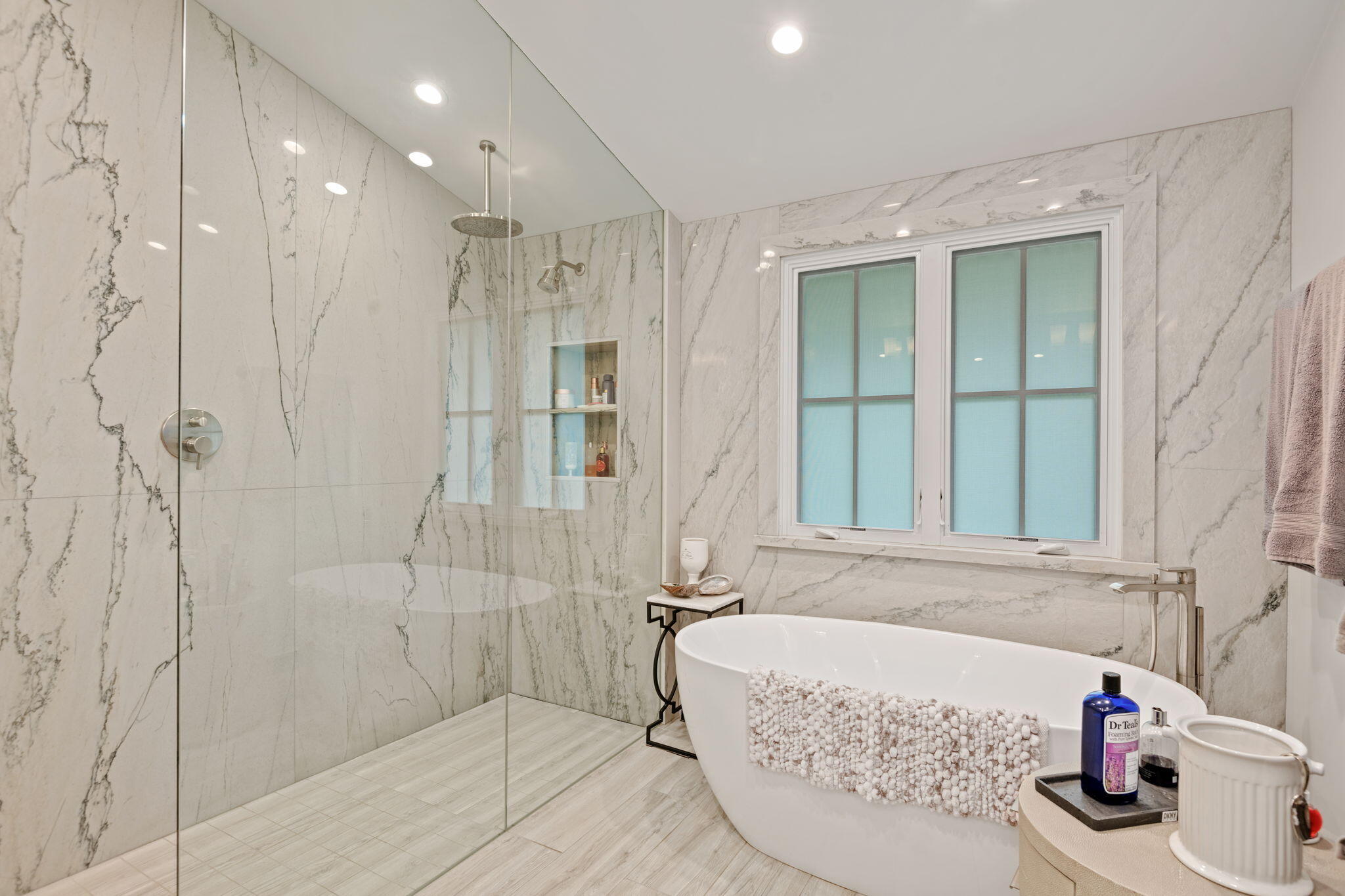 1350 Santa Clara Way