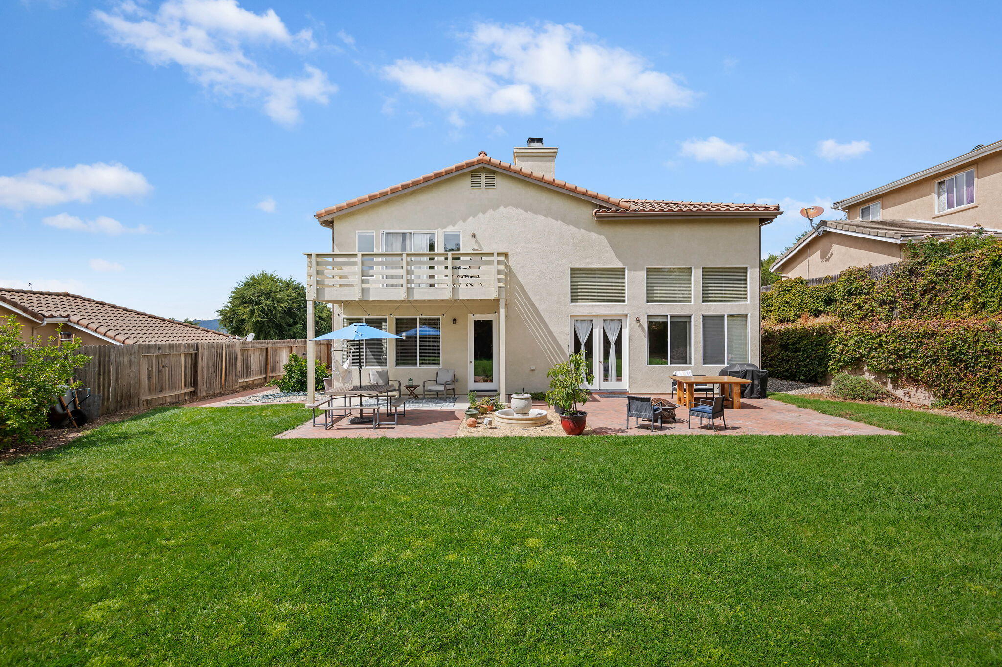 526 Cliffrose Lane