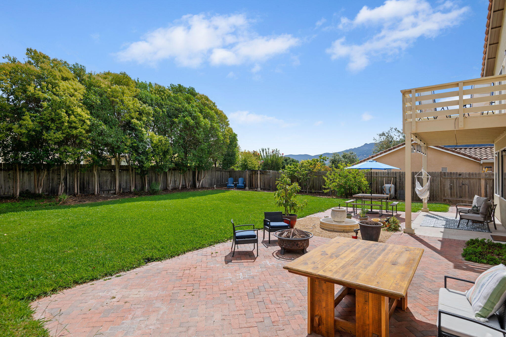 526 Cliffrose Lane