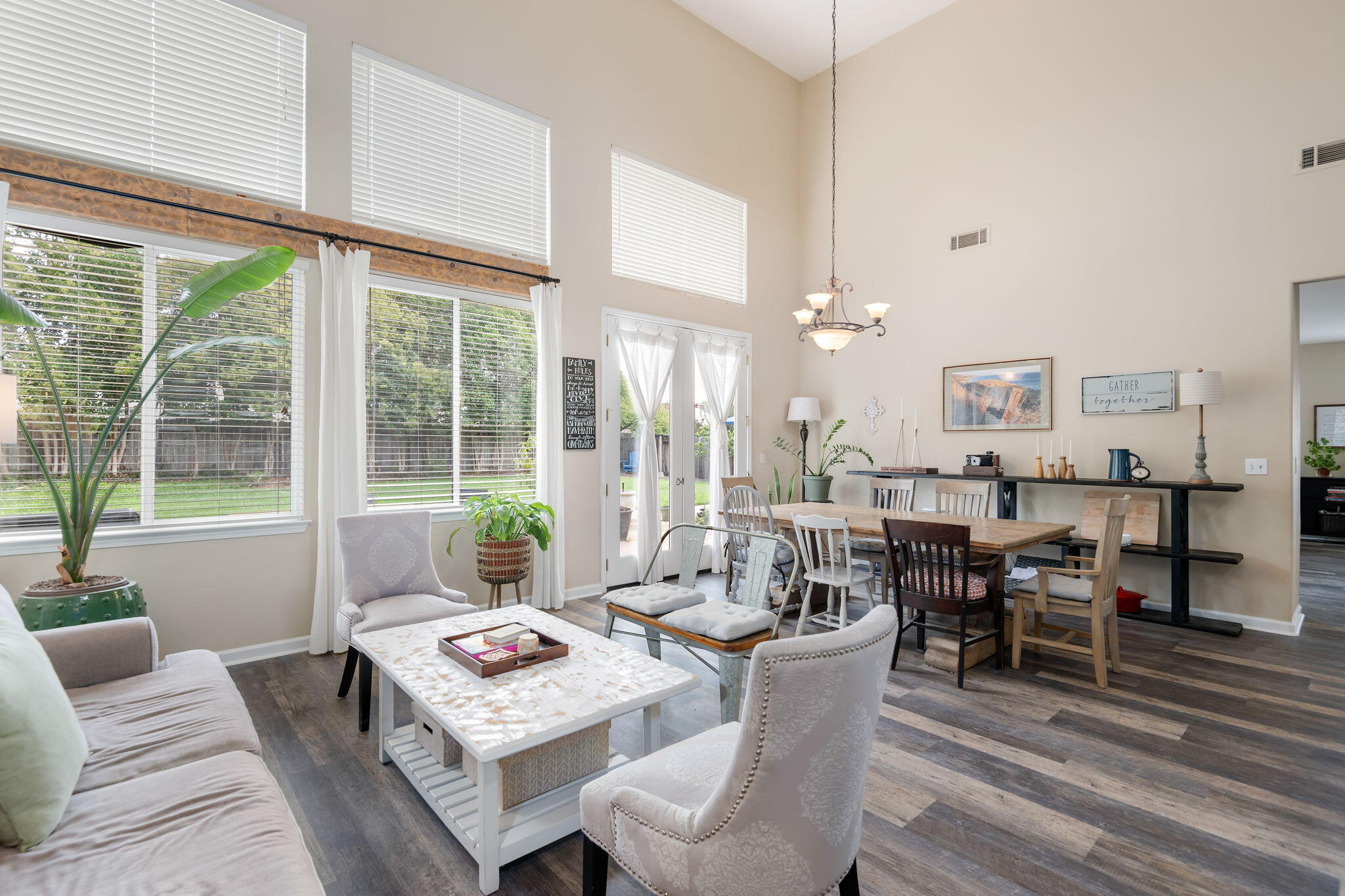 526 Cliffrose Lane