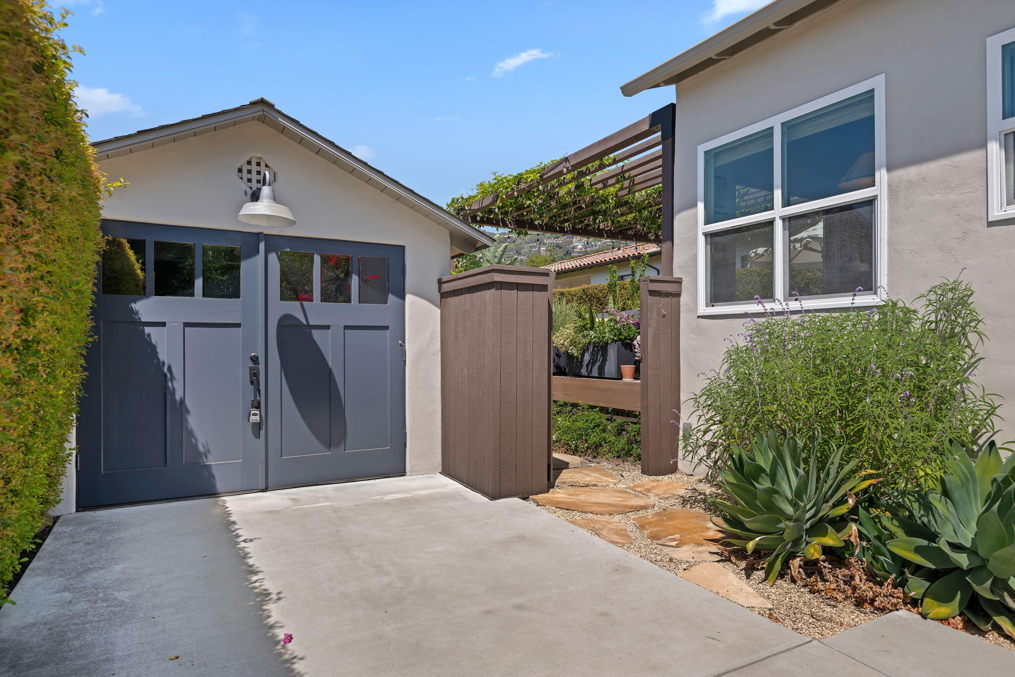1111 E Ortega Street