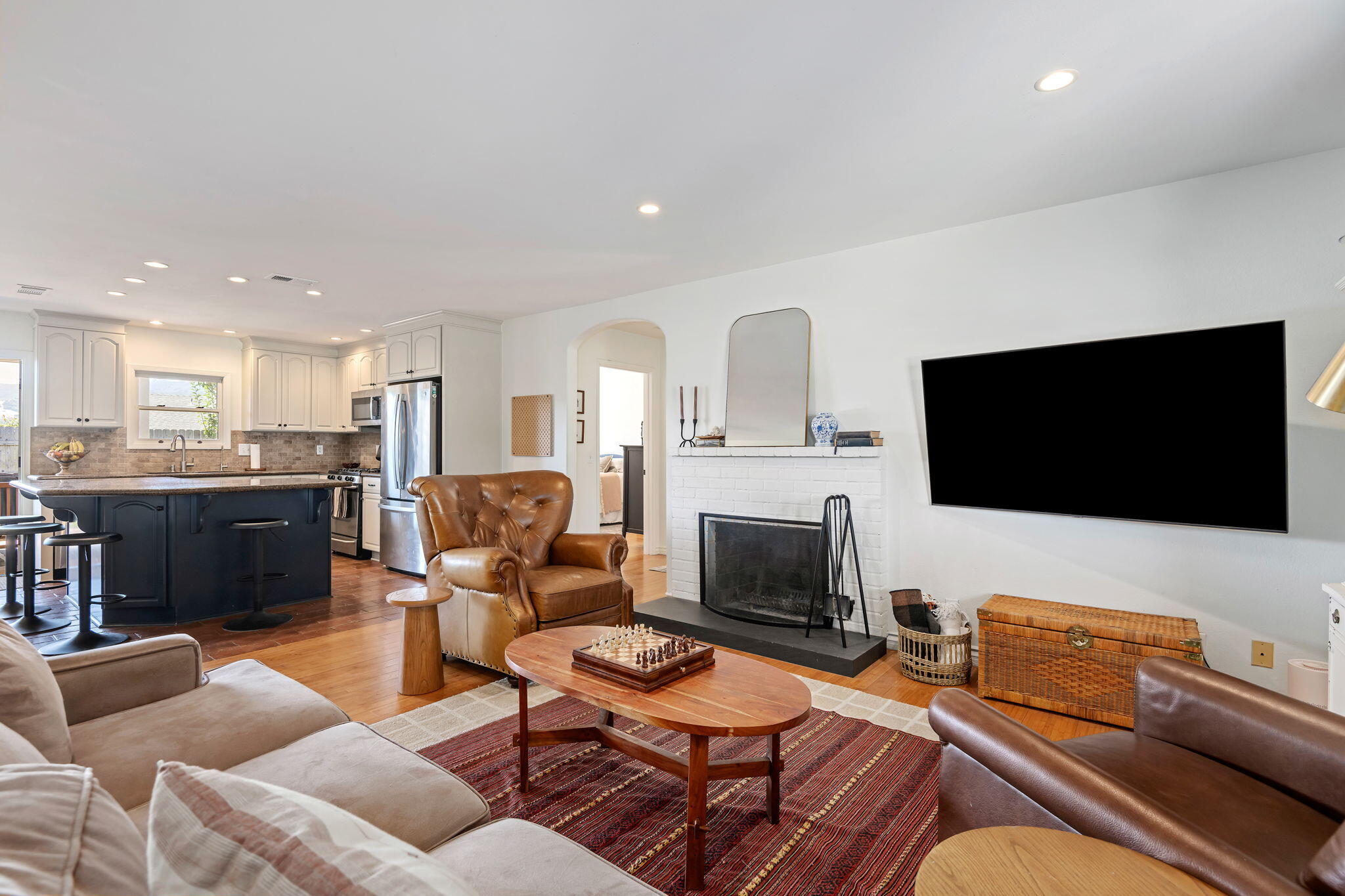 160 2nd Street