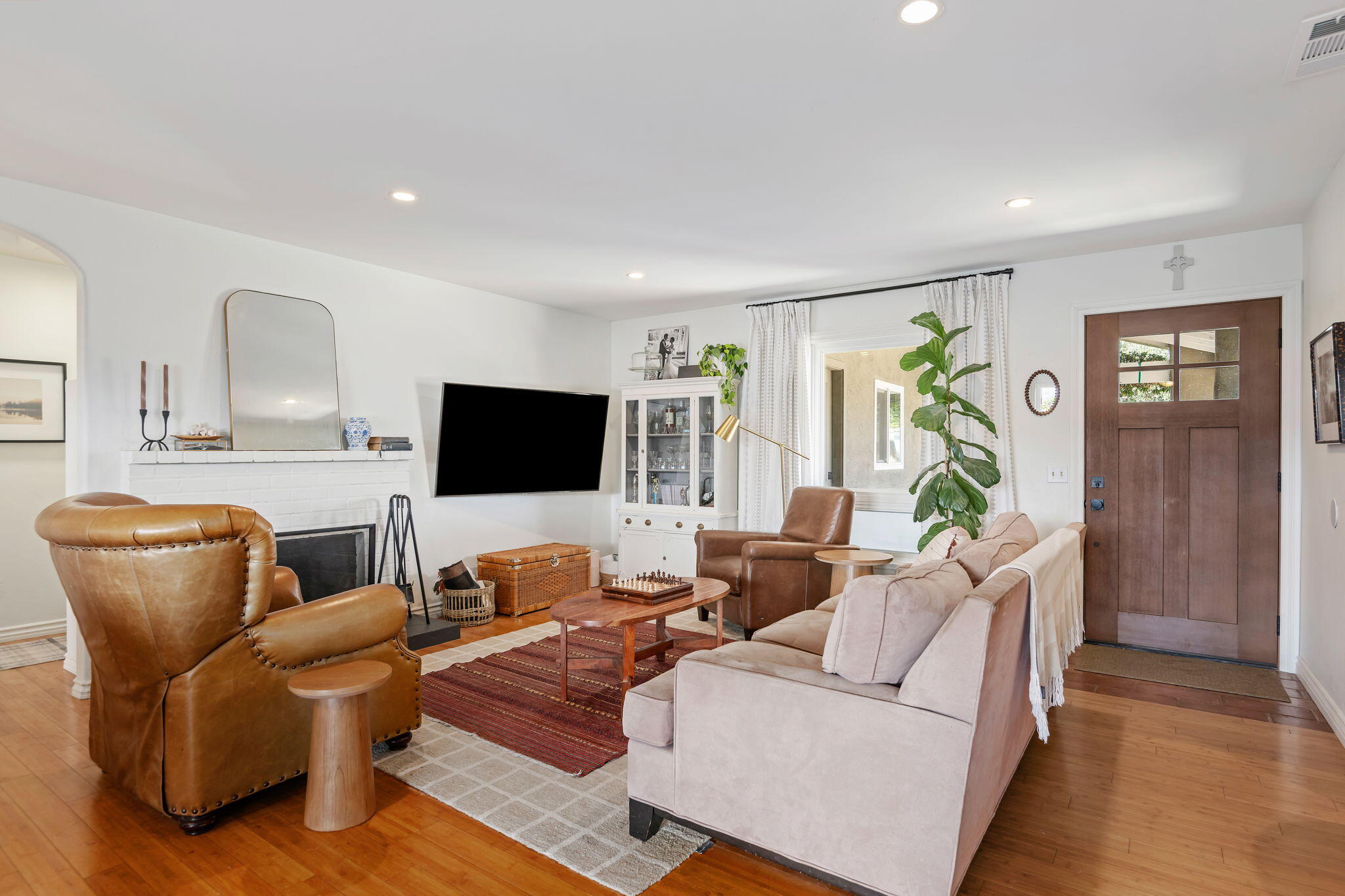 160 2nd Street