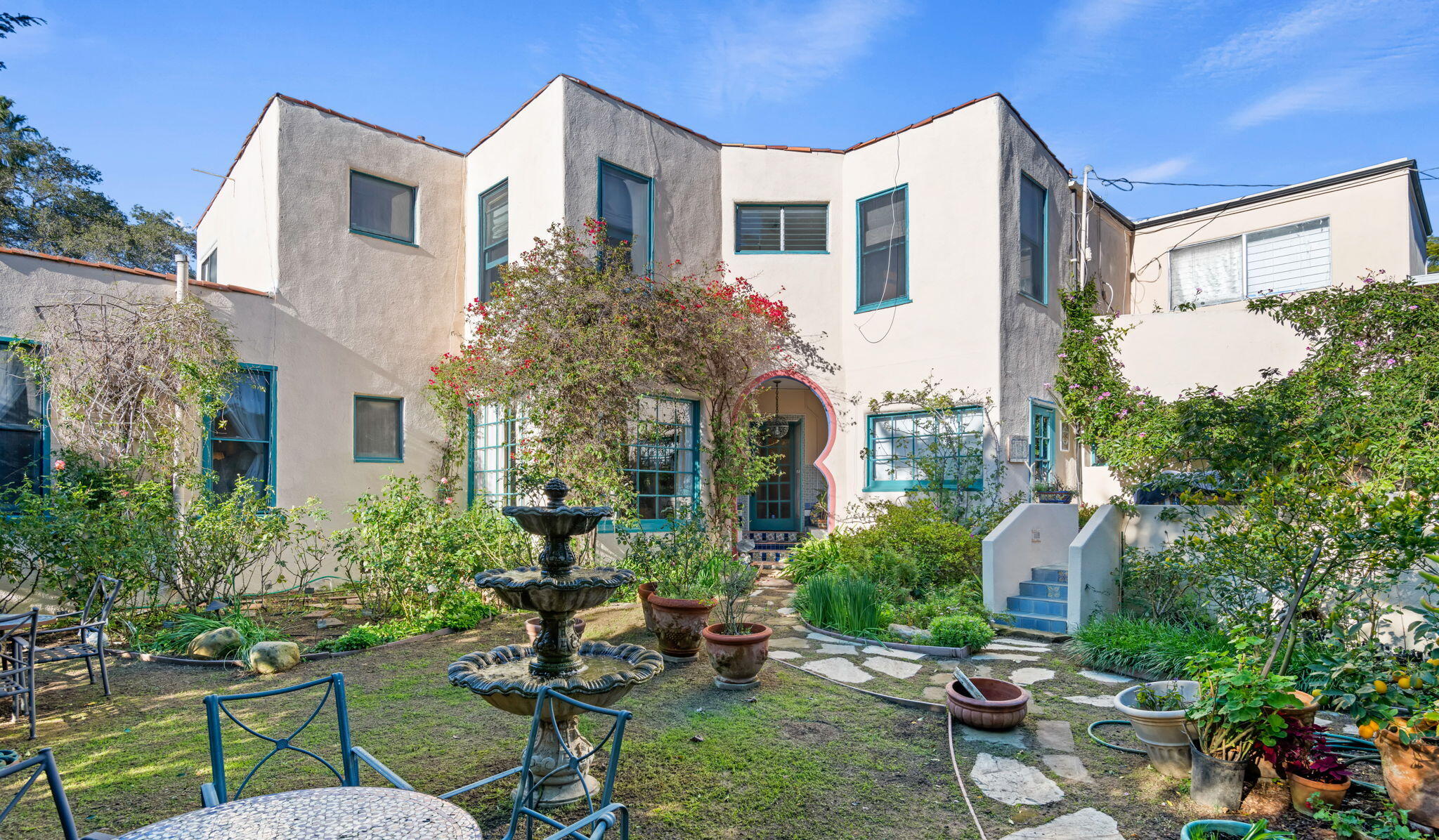 2028 Anacapa Street