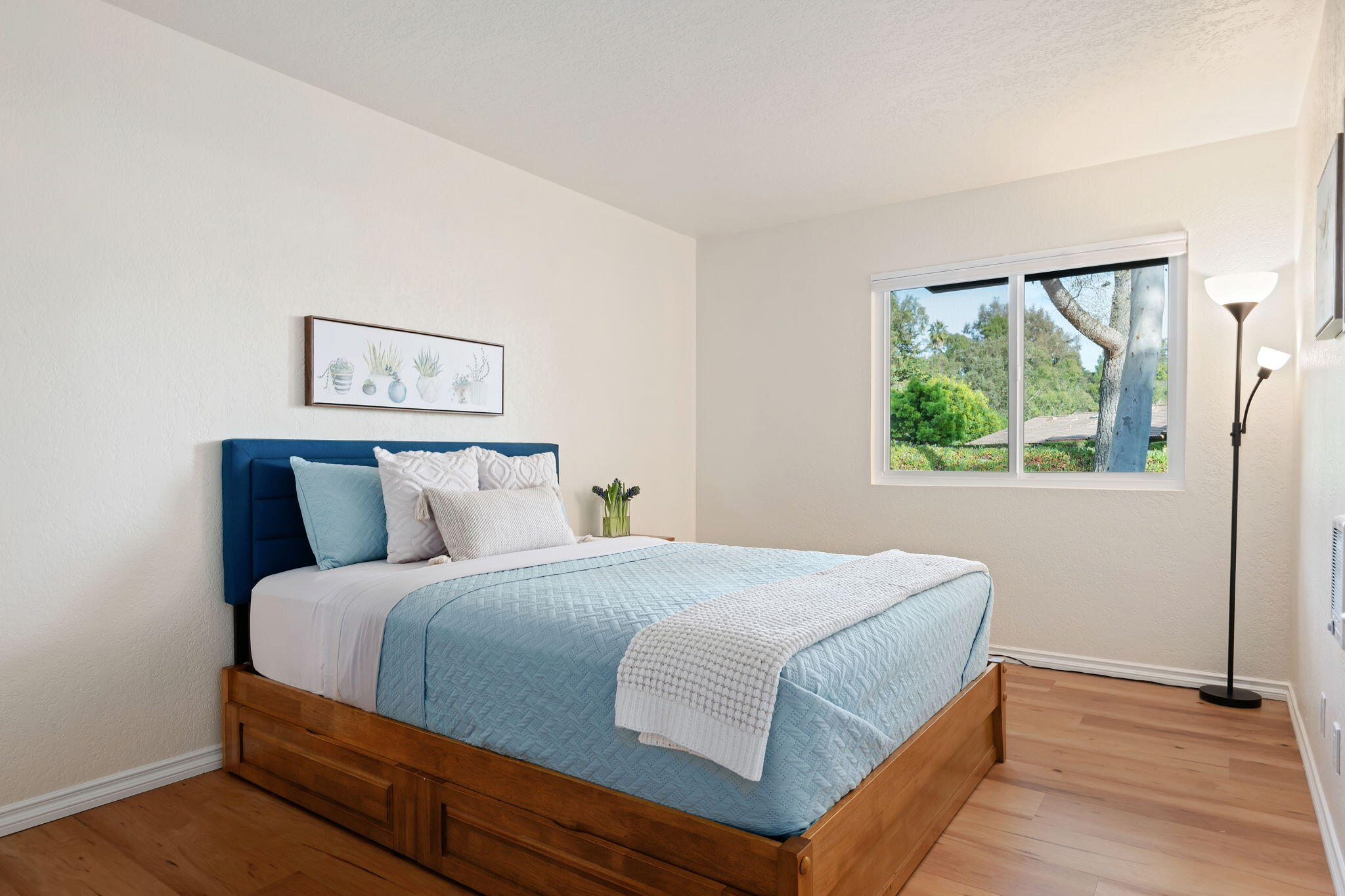 946 Miramonte Drive Apt 3