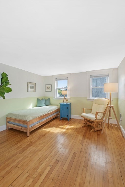 28 Fletcher St Unit: 3