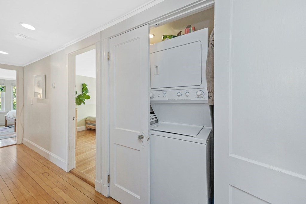 28 Fletcher St Unit: 3