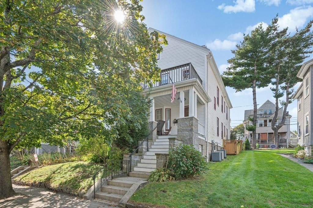 28 Fletcher St Unit: 3