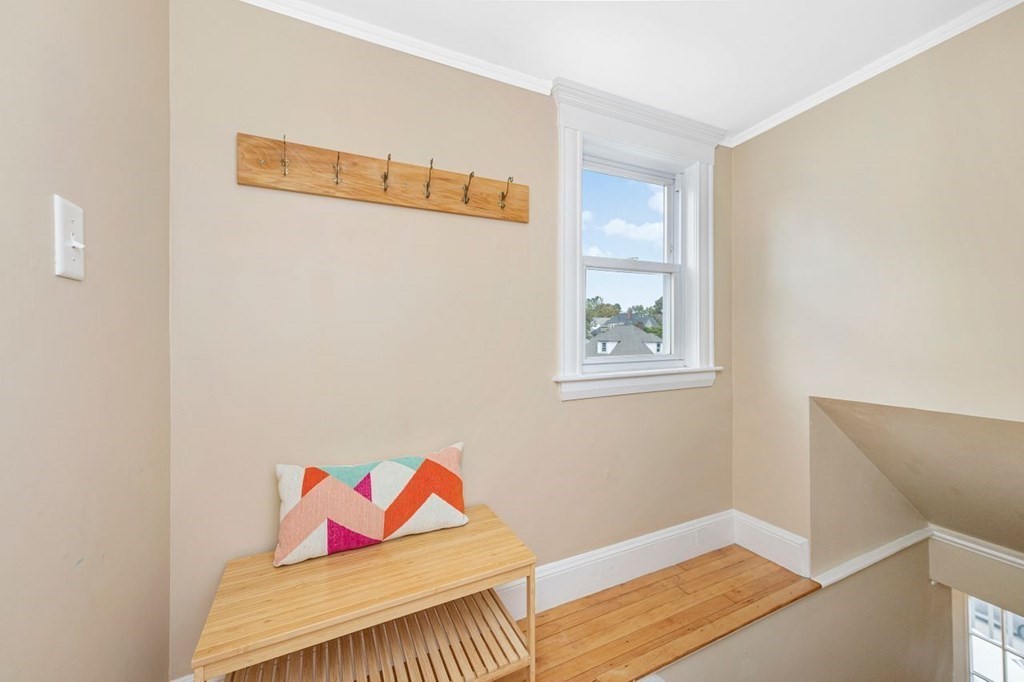 28 Fletcher St Unit: 3