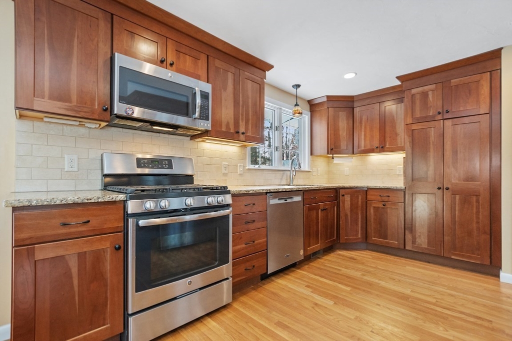 11 Magnolia Rd