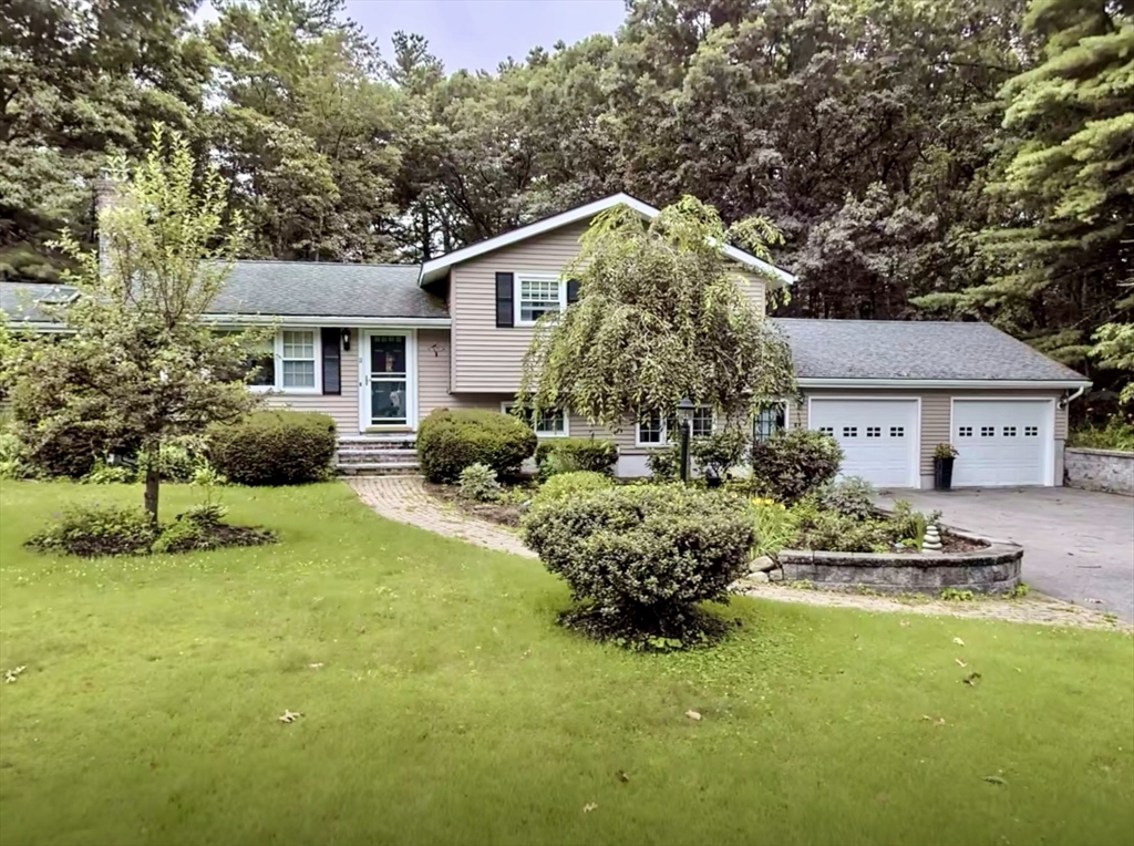 11 Magnolia Rd