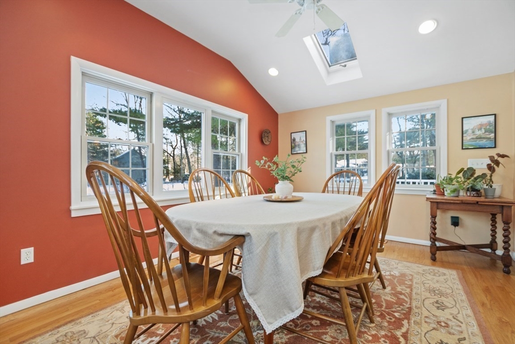 11 Magnolia Rd