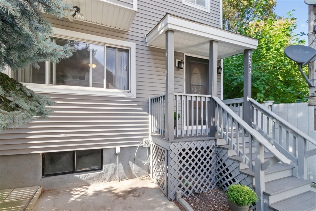 426-R Saratoga St