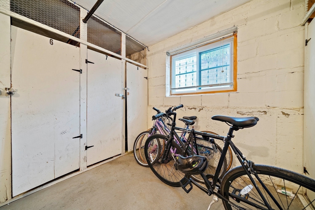 425 S Huntington Ave # 8