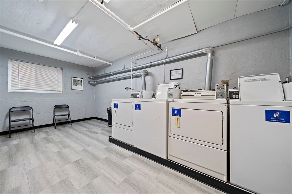 425 S Huntington Ave # 8