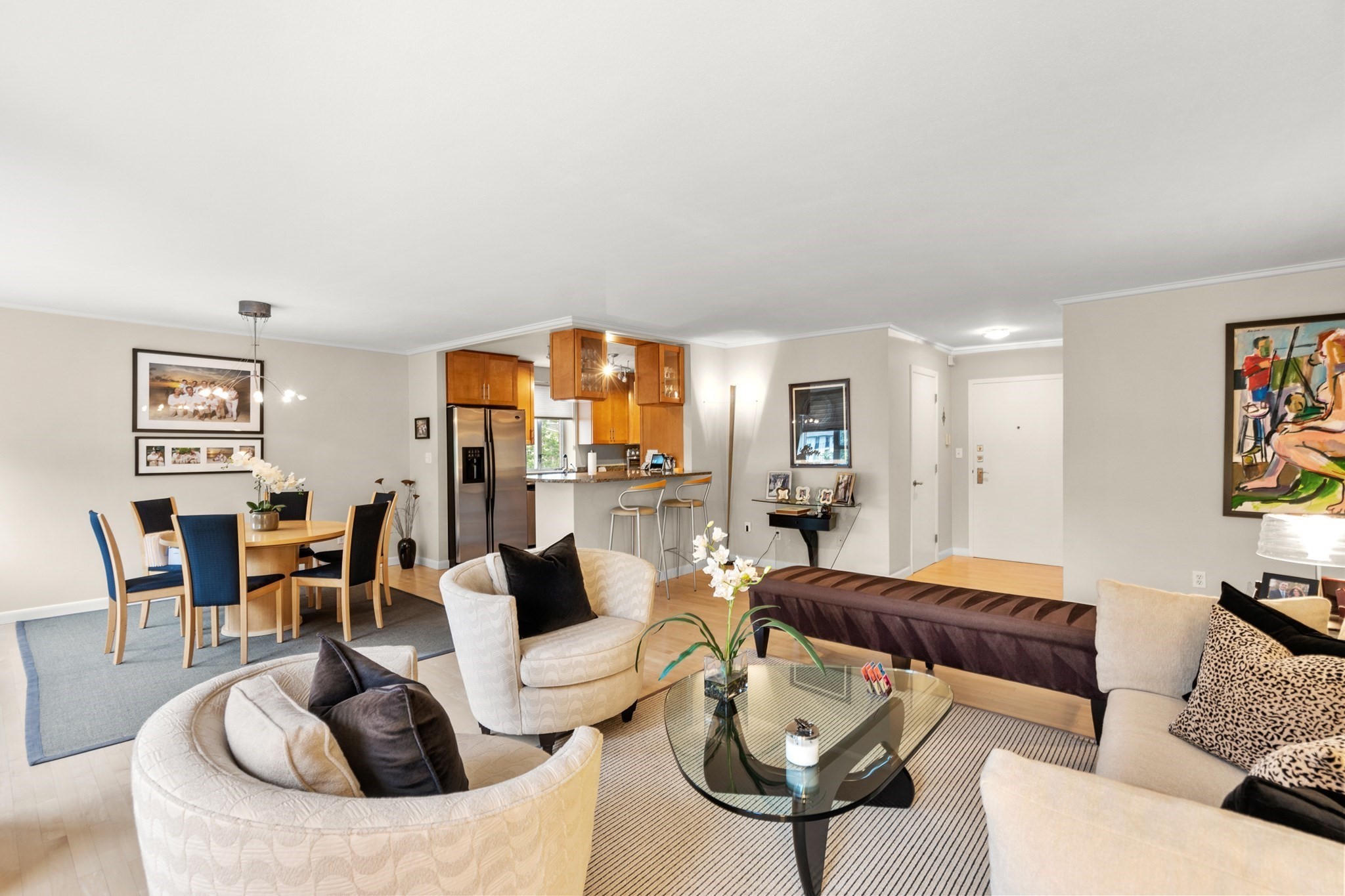 20 Hammond Pond Pkwy # 504