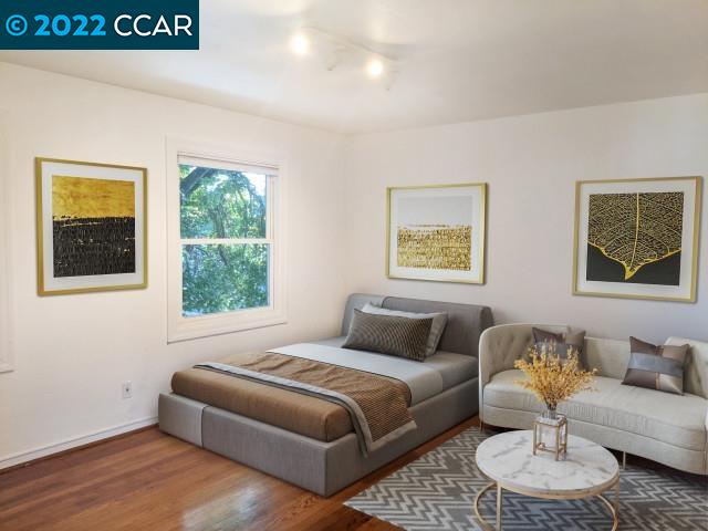 3050 College Ave Unit: 4