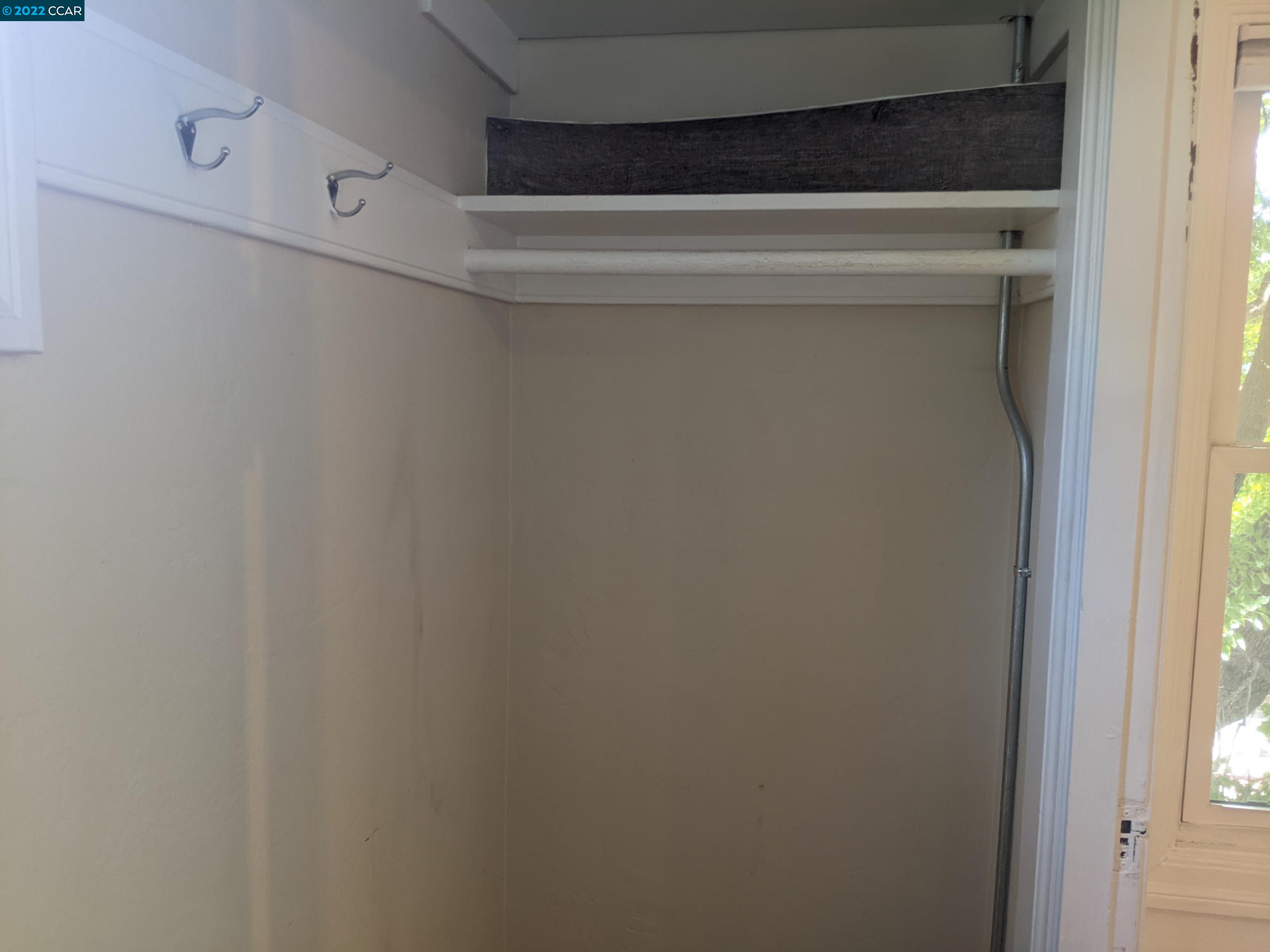 3050 College Ave Unit: 4