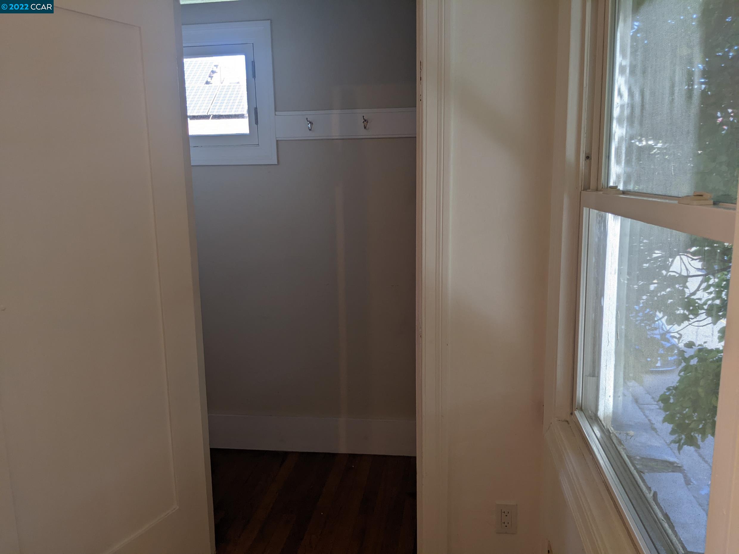 3050 College Ave Unit: 4