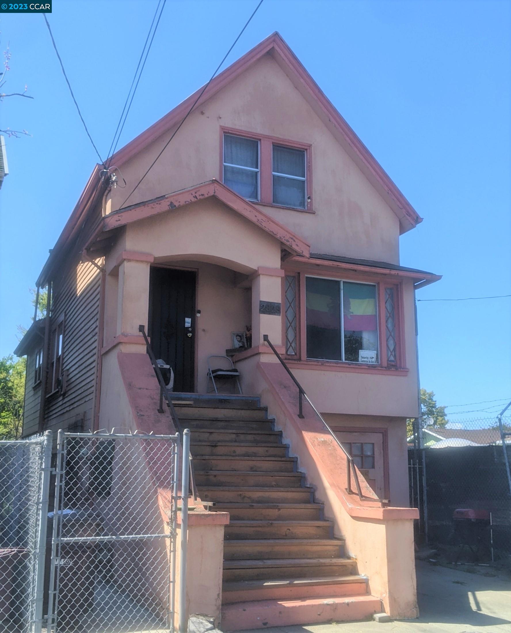 2829 Magnolia St
