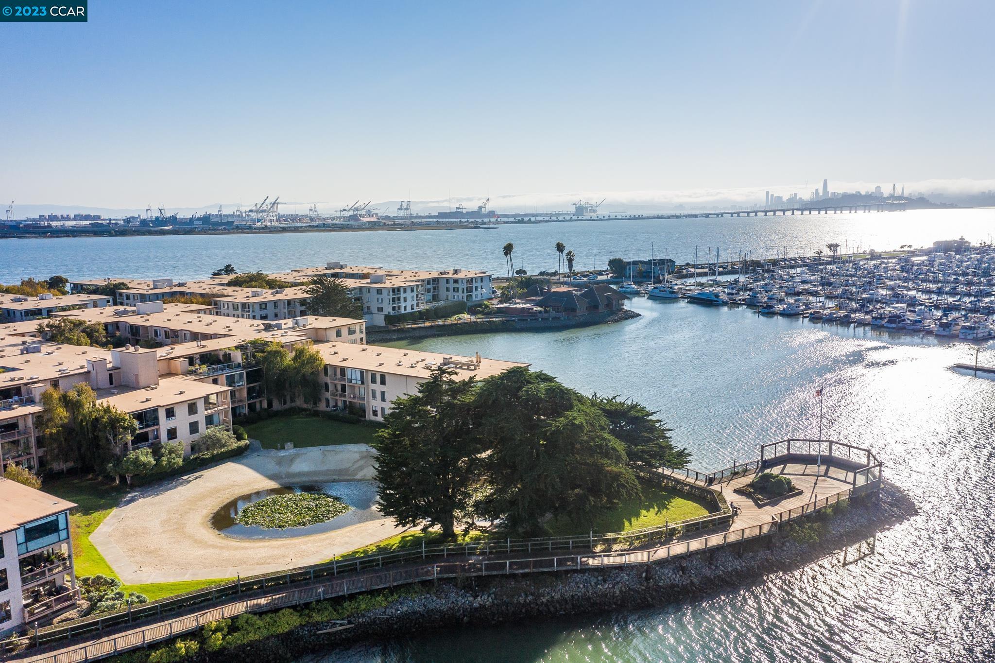 9 Commodore Dr Unit: A107