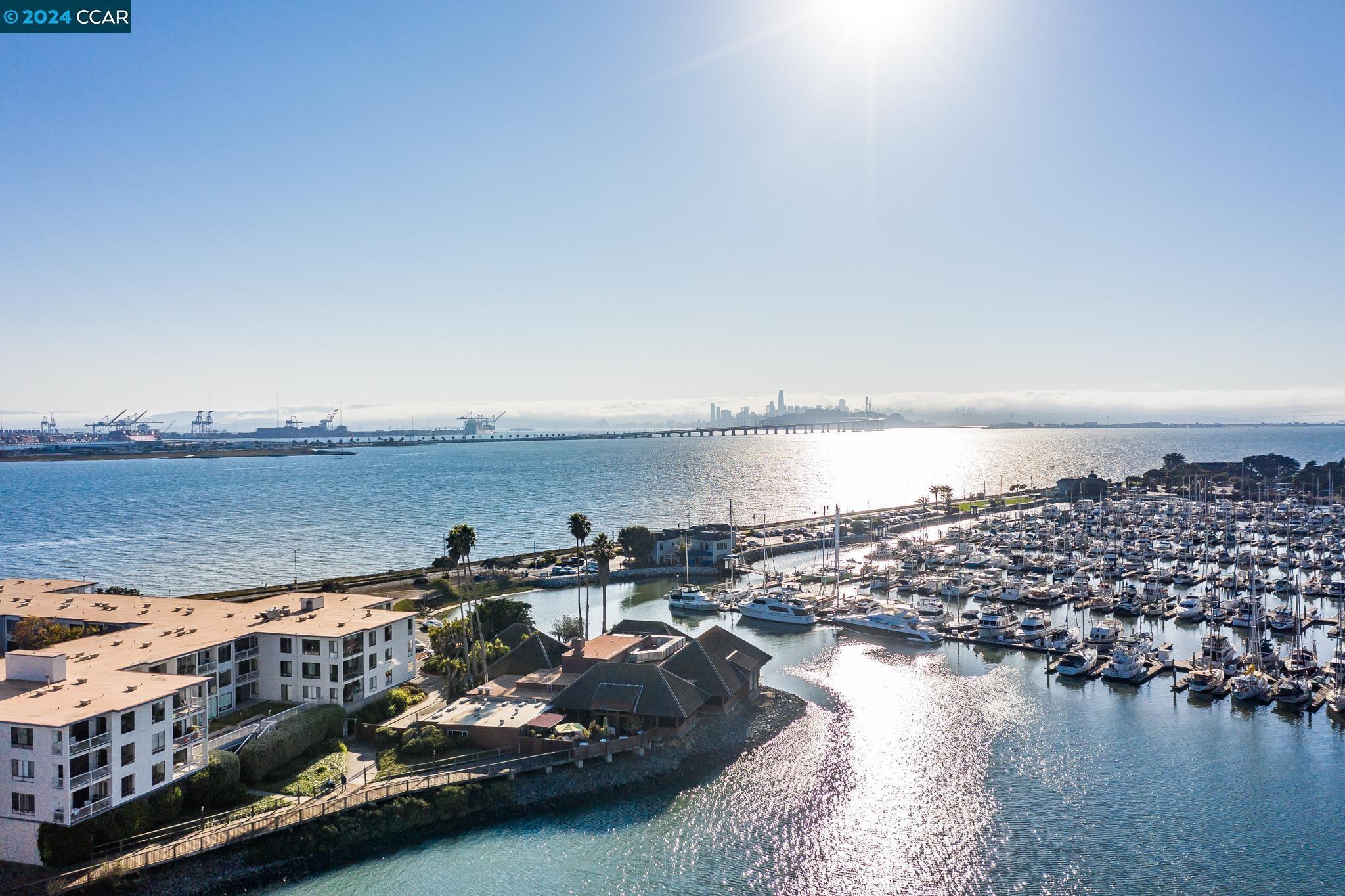 5 Commodore Dr Unit: B202