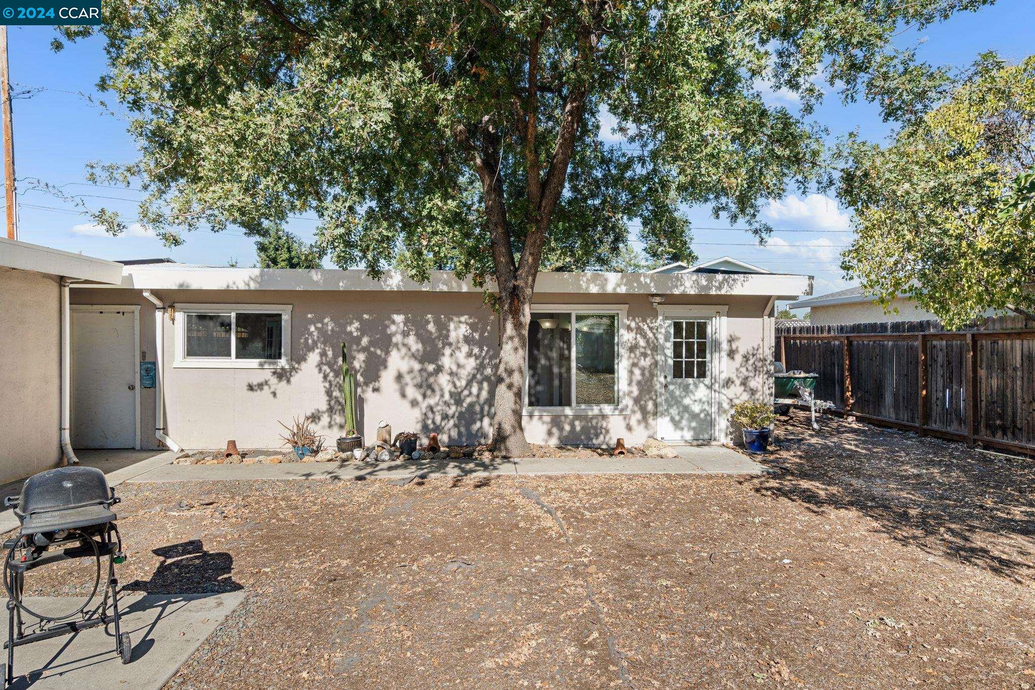 5283 Concord Blvd