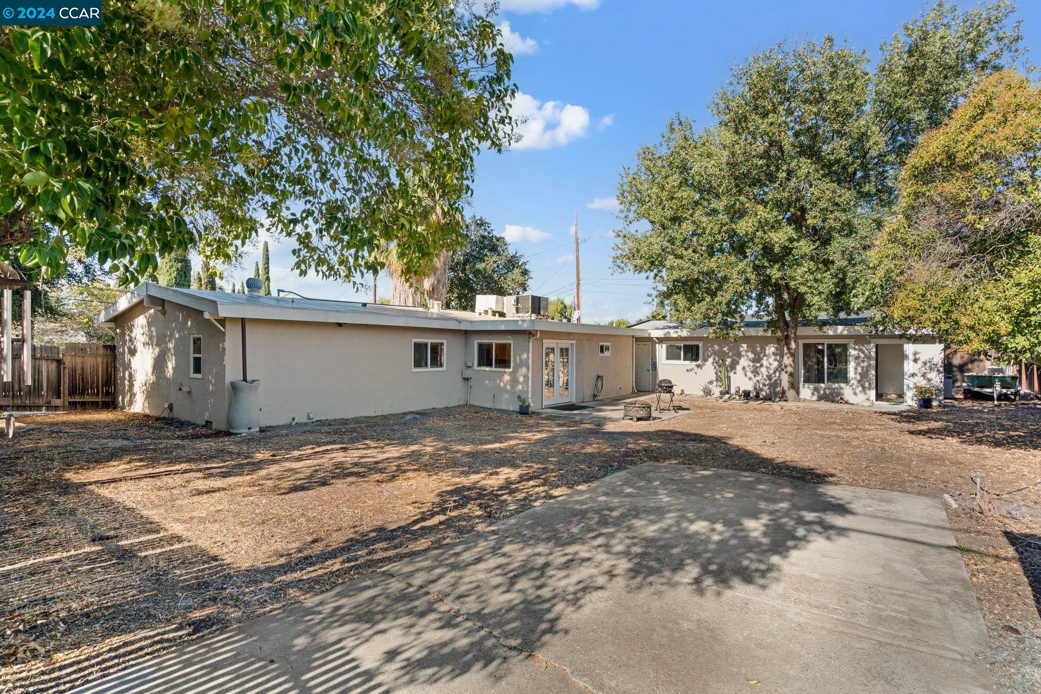 5283 Concord Blvd