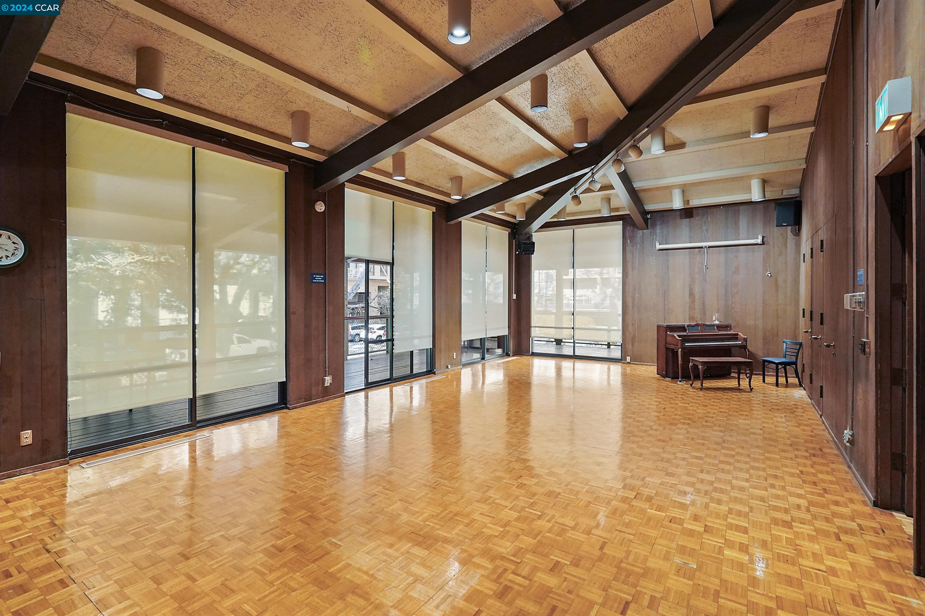 6 Commodore Dr # C236