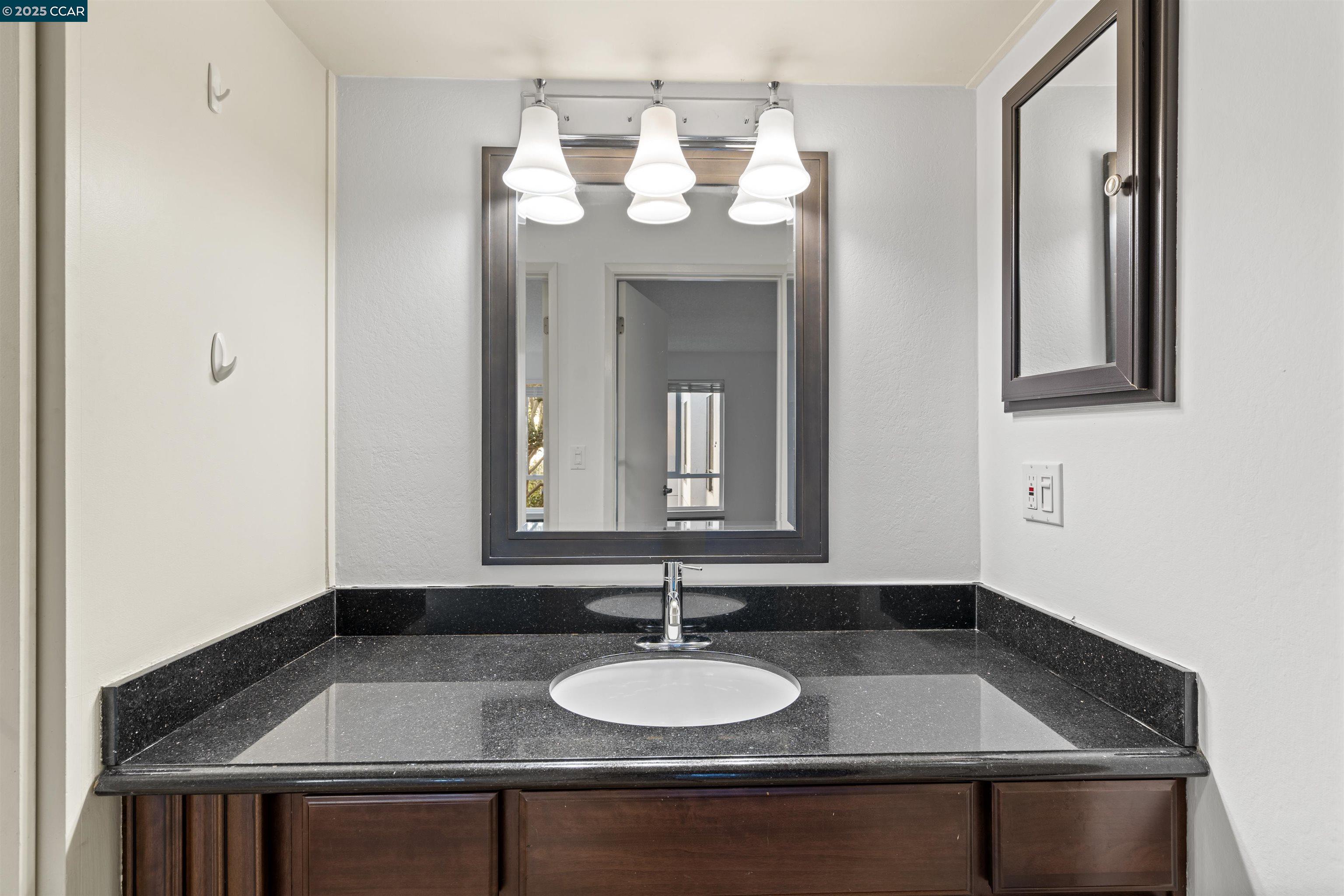 3 Commodore Dr # B361