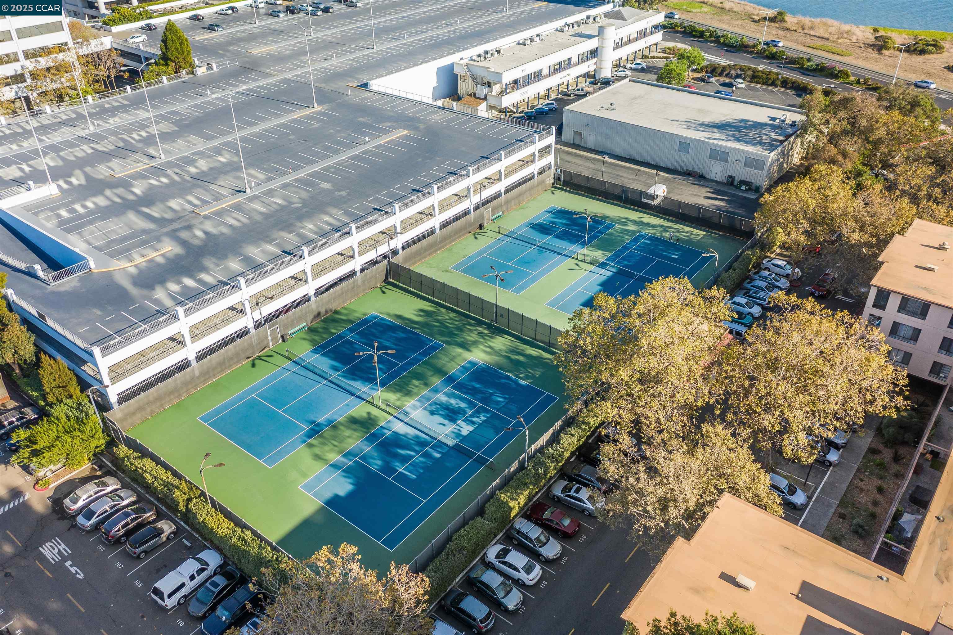 3 Commodore Dr # B361