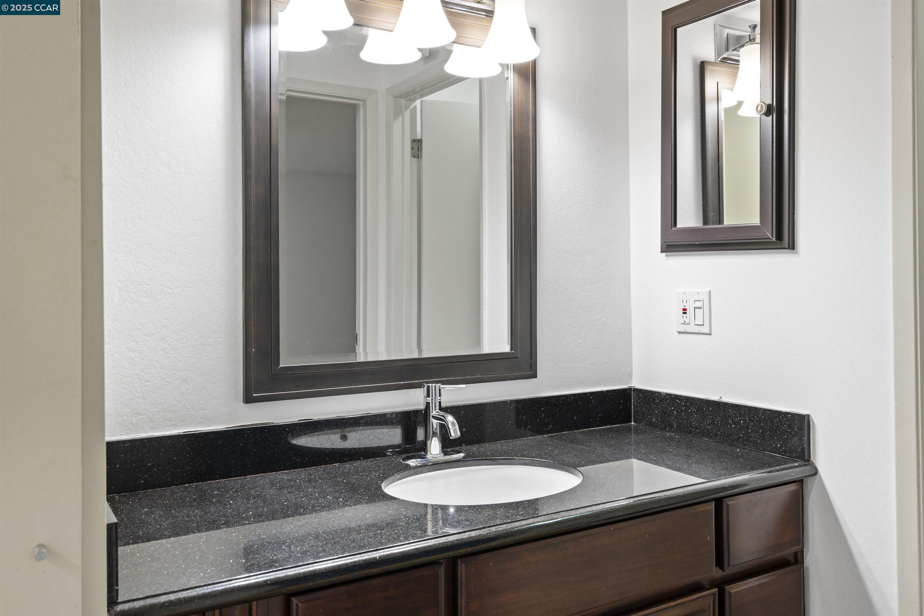 3 Commodore Dr # B361