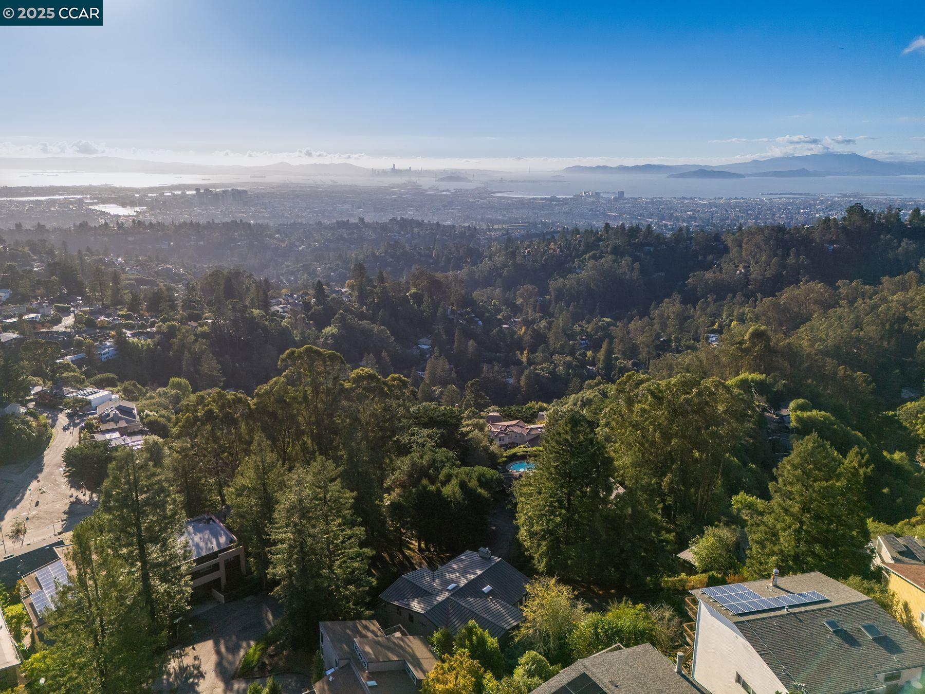 1760 Manzanita Dr
