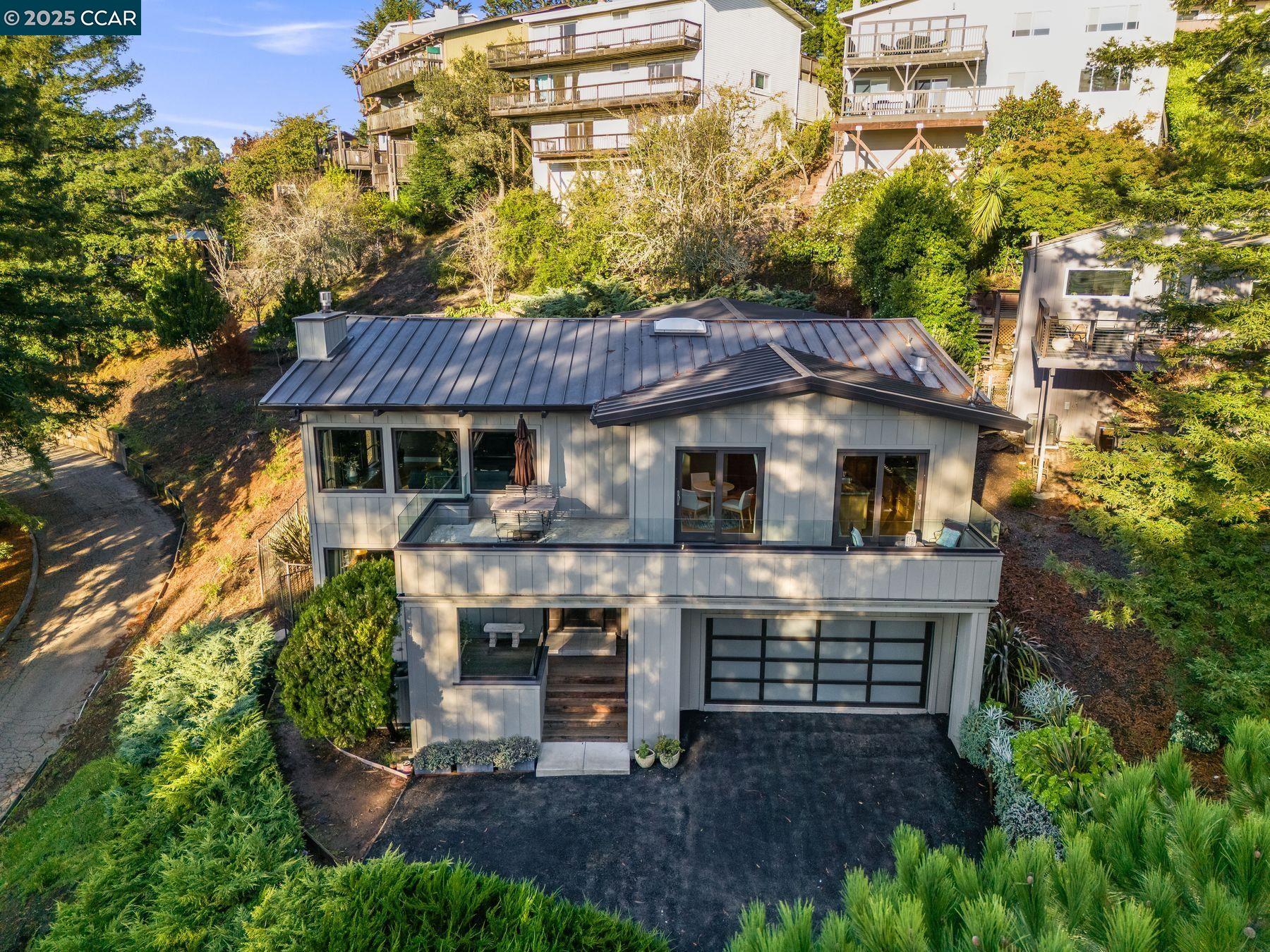 1760 Manzanita Dr