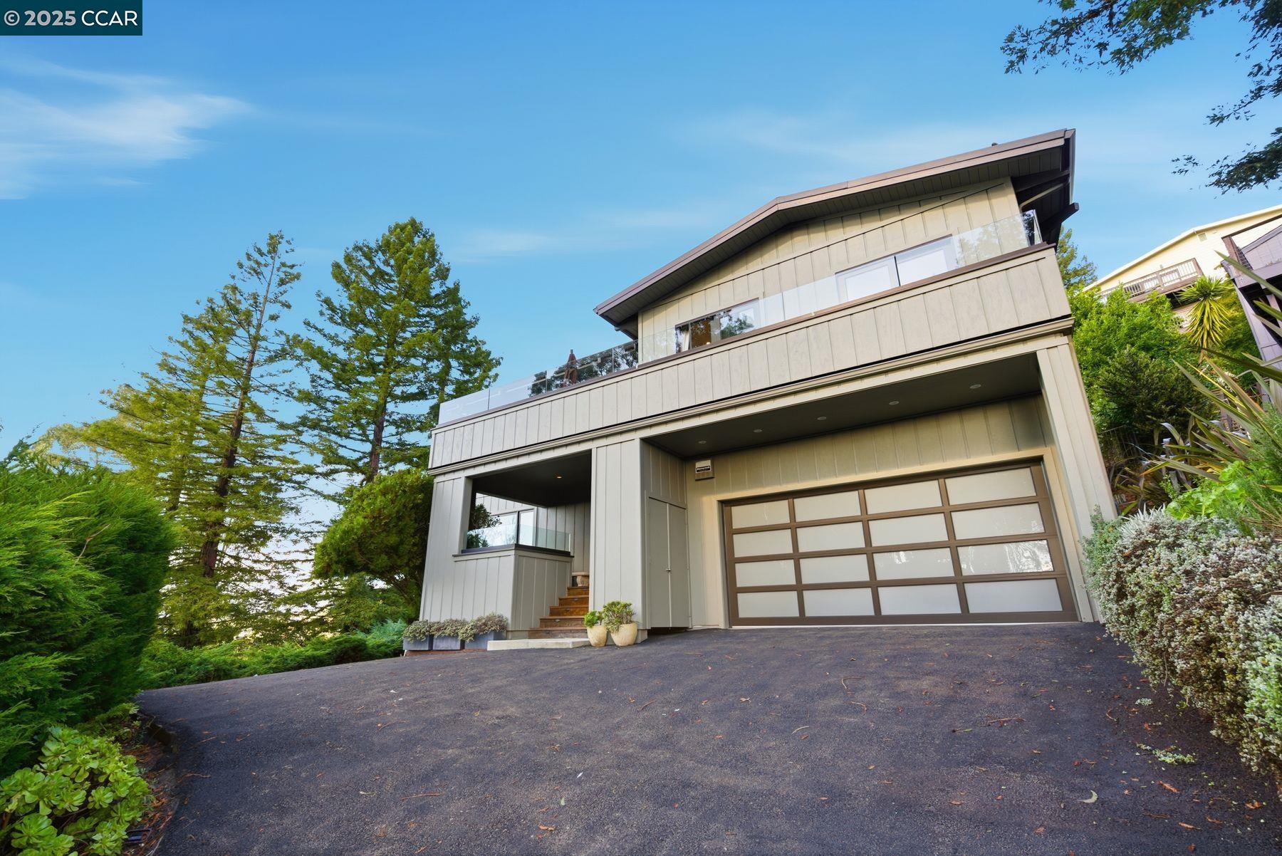 1760 Manzanita Dr