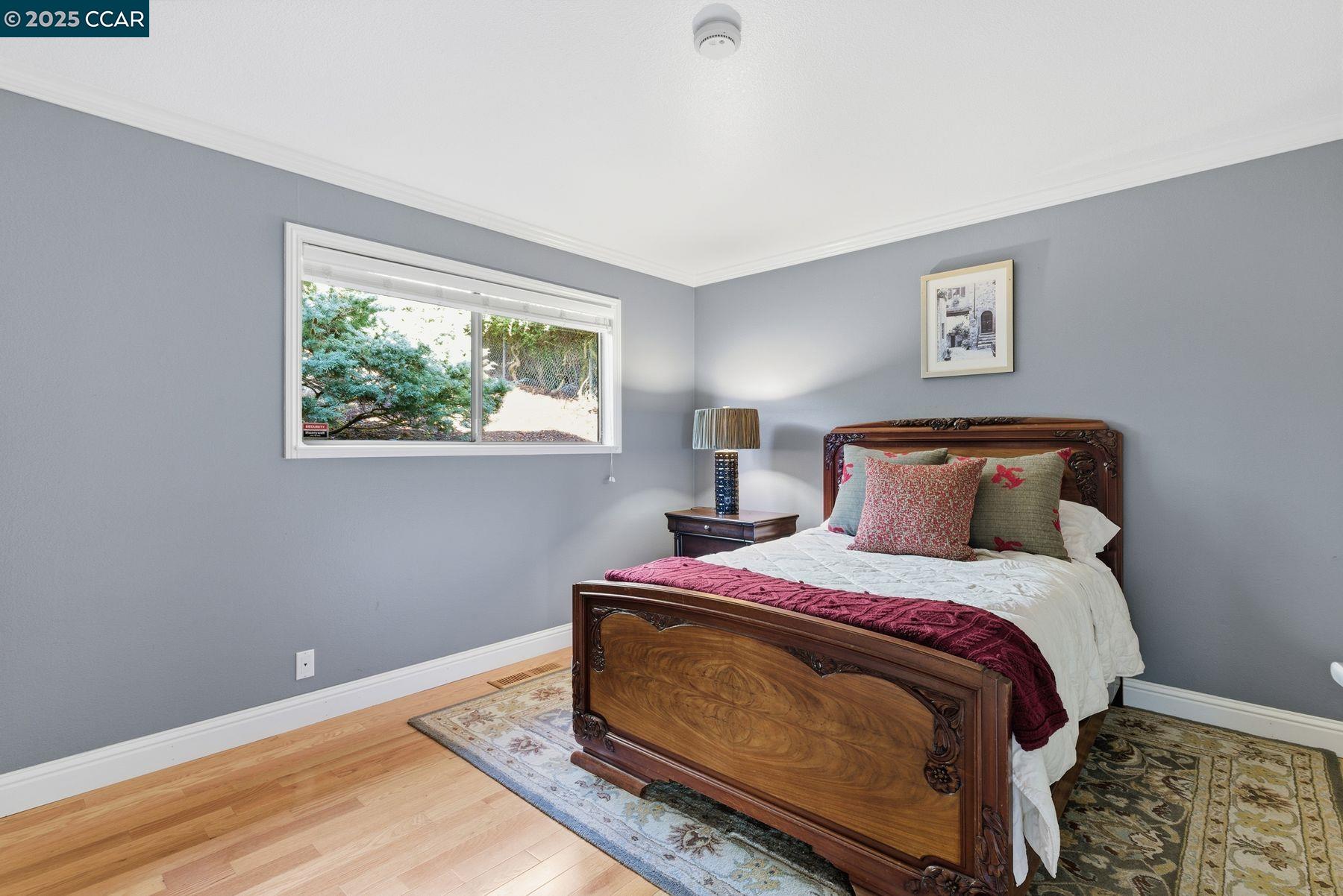 1760 Manzanita Dr