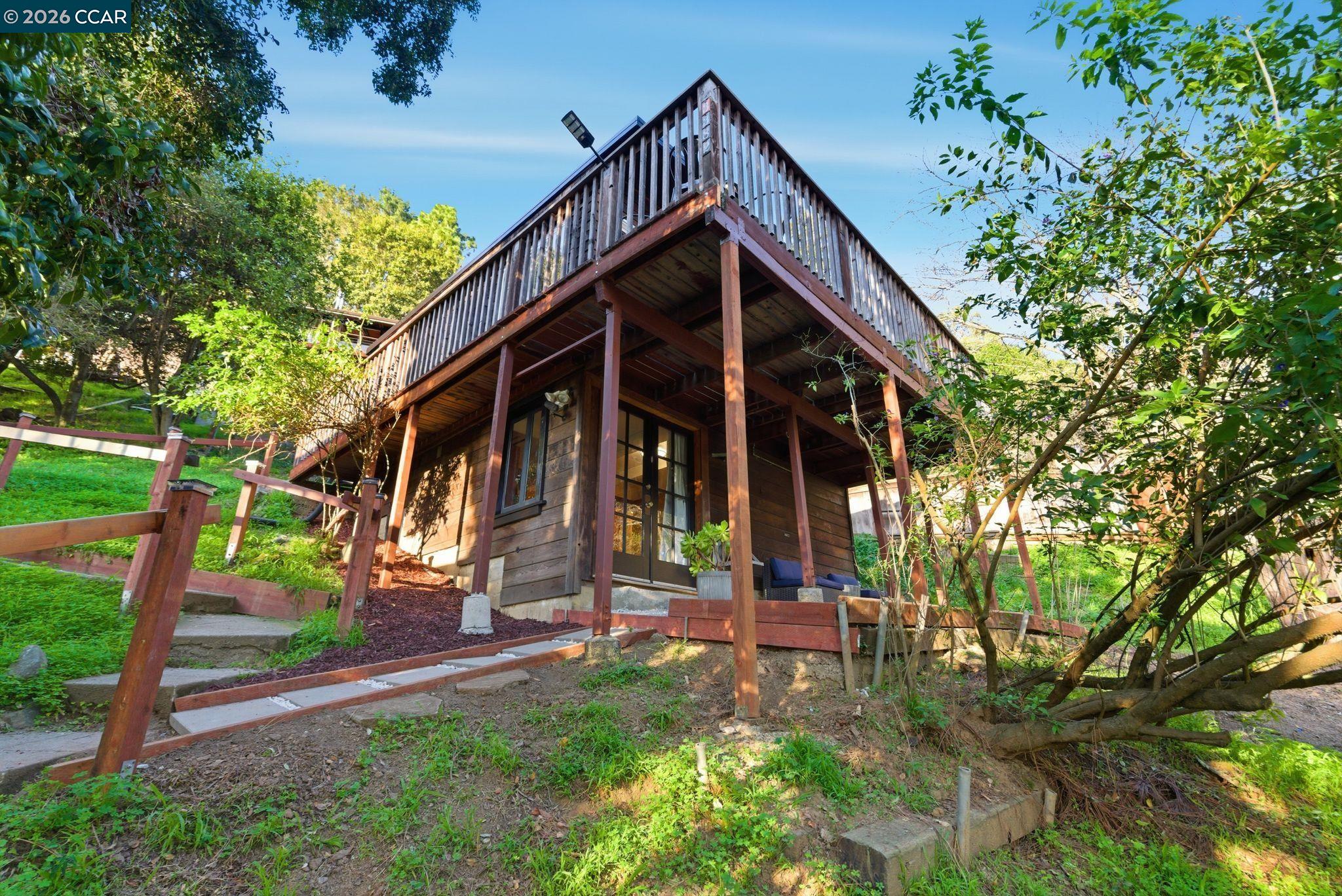 3382 Dwight Way