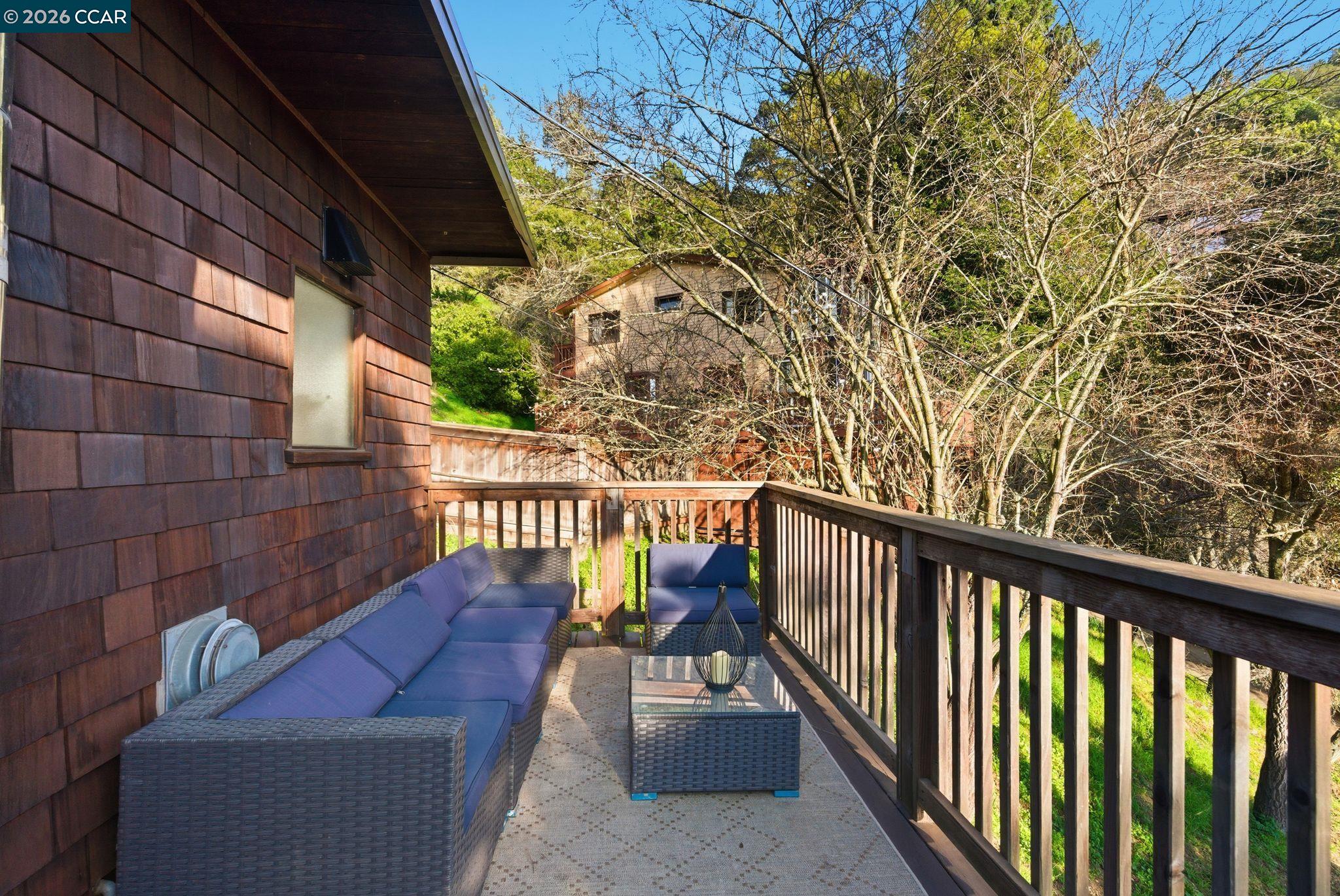 3382 Dwight Way