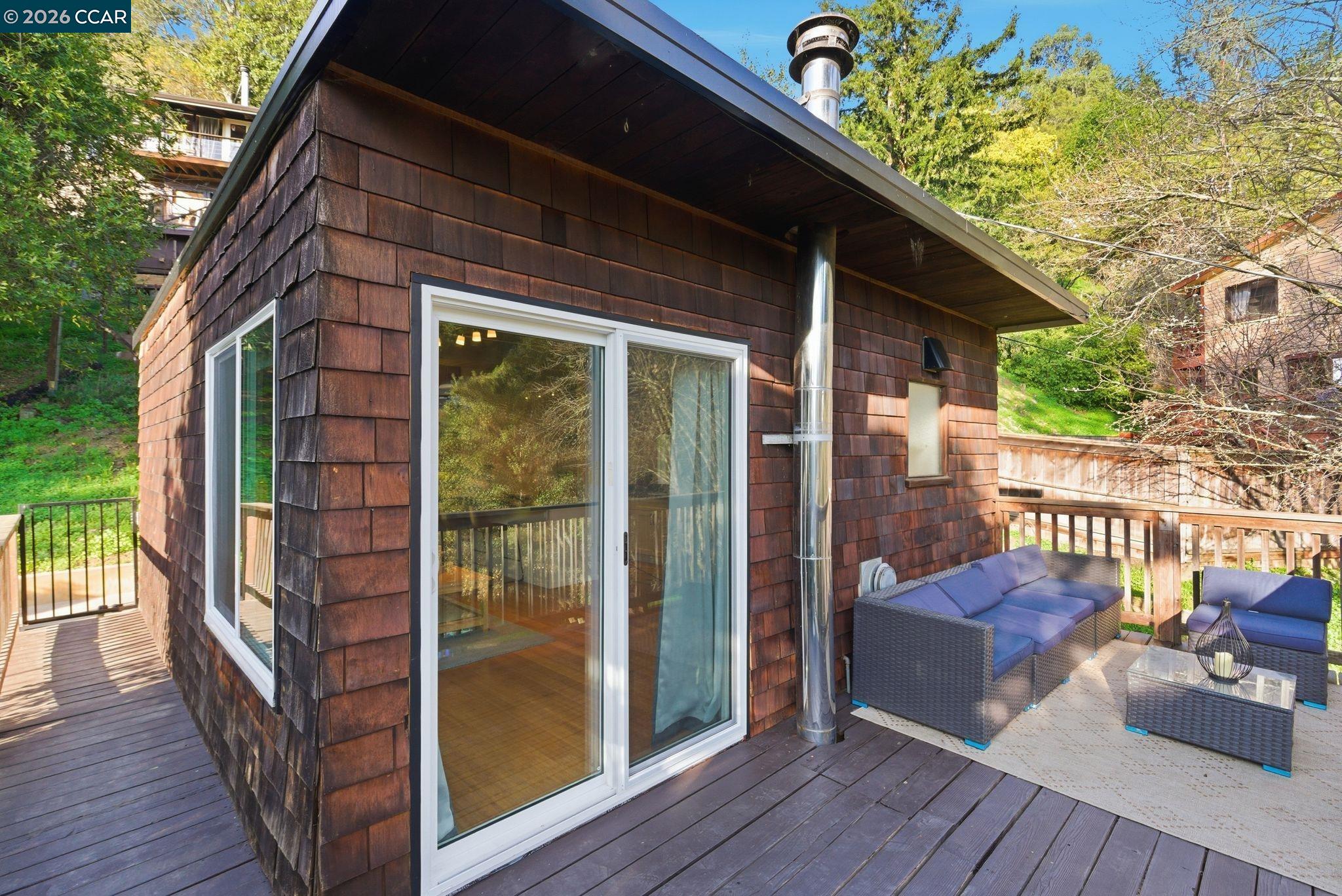 3382 Dwight Way